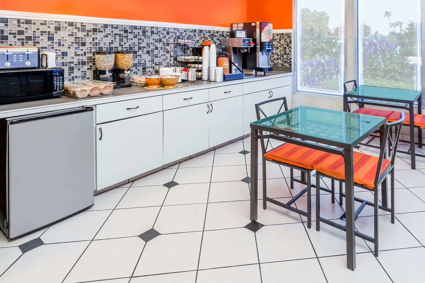 Casa Blanca Hotel - Orange