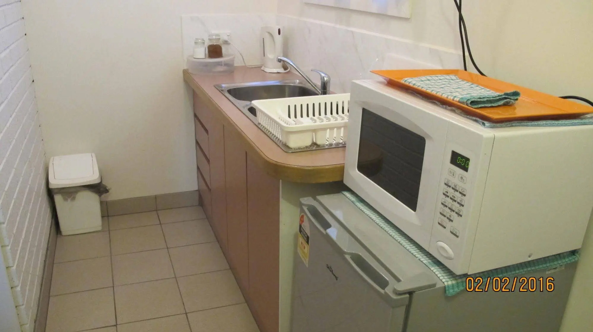 Ebony Quill Cottages