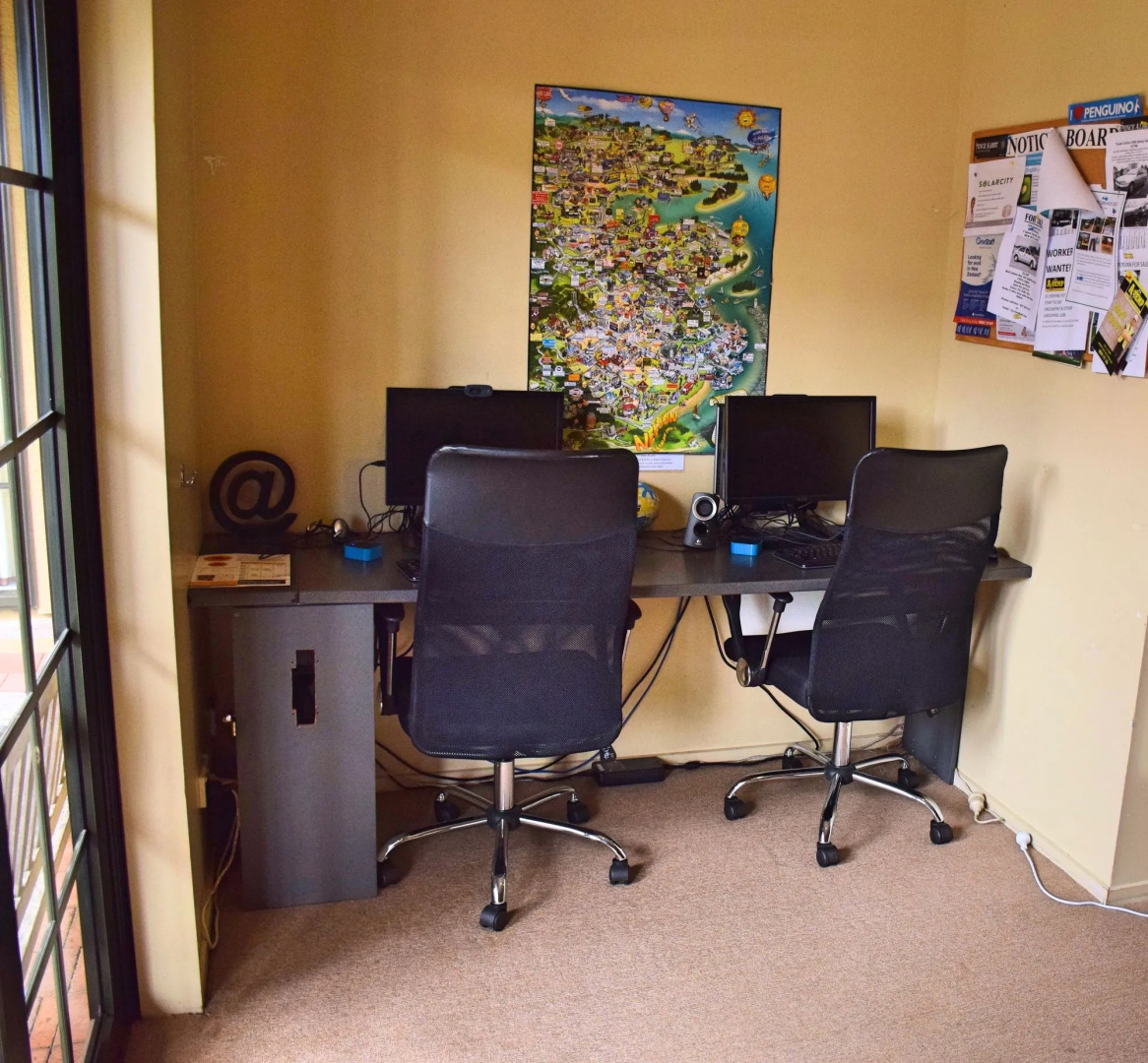 The Prince Albert Backpackers & Bar