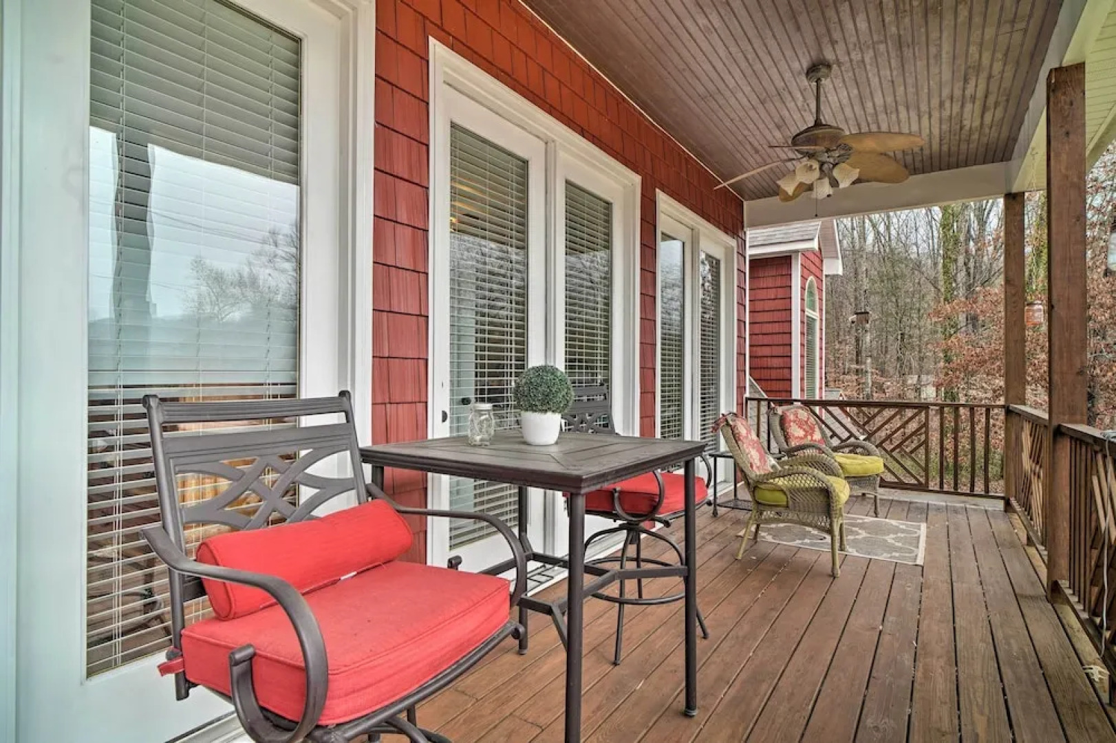 Dog-friendly Family Home Steps to Norris Lake