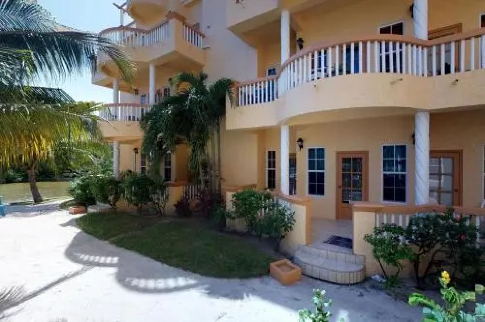 Lake Villas