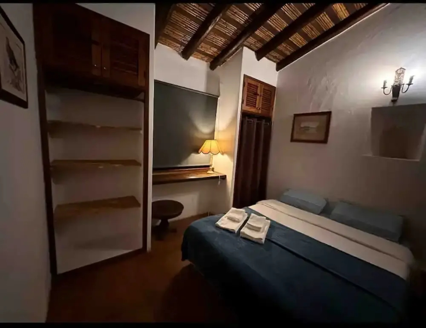 Porches Private Pool Villa 17 Guests