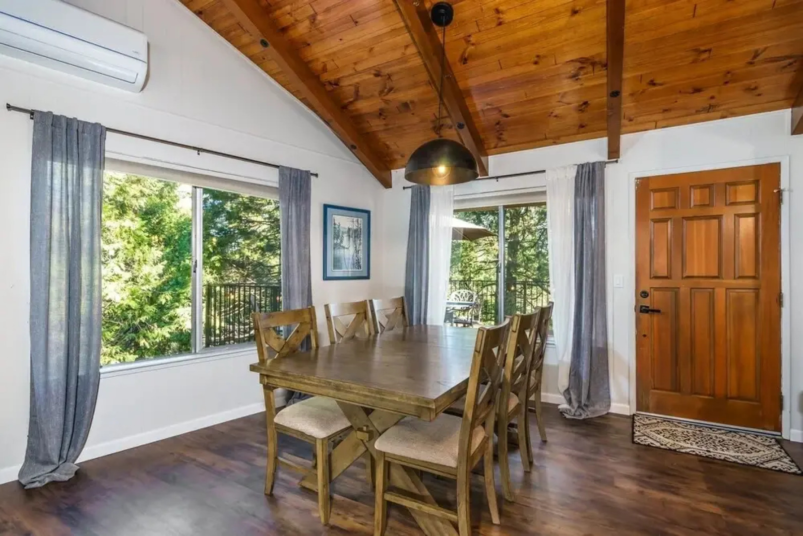 The Treetops - Beautiful Mountain Views Abound When You Stay at The Treetops by Yosemite Region Resorts