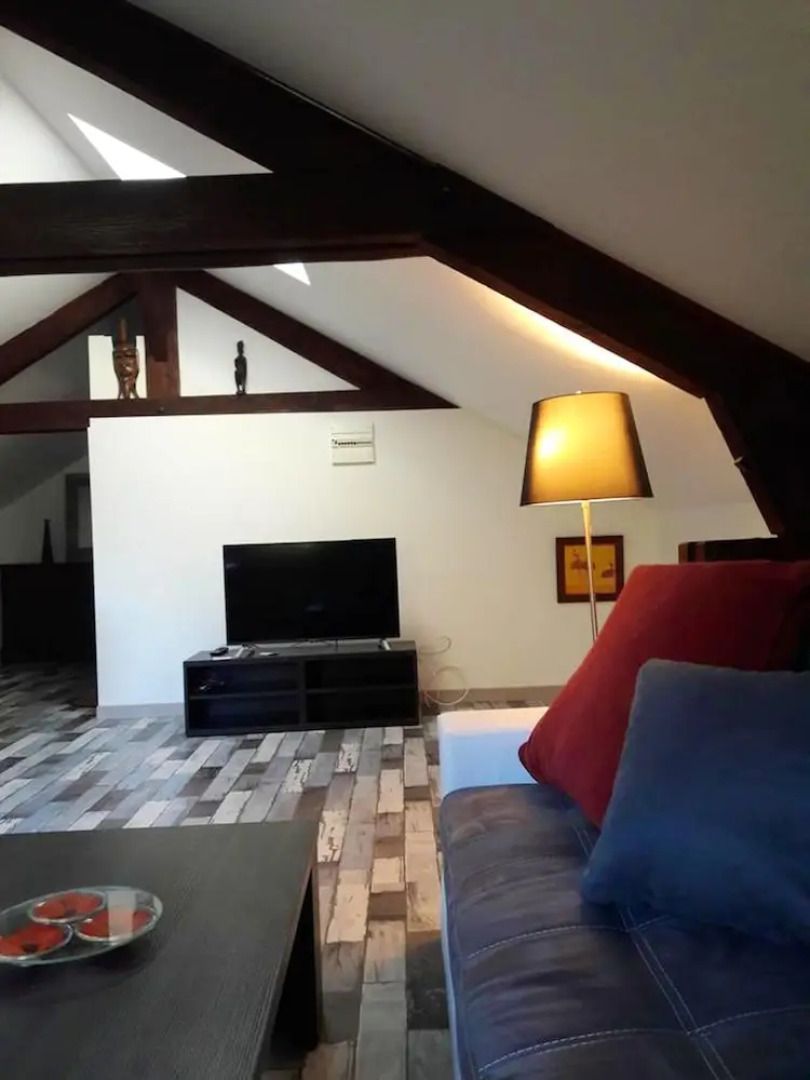 Apartment With 2 Bedrooms in Cormatin, With Wonderful City View, Shared Pool, Enclosed Garden