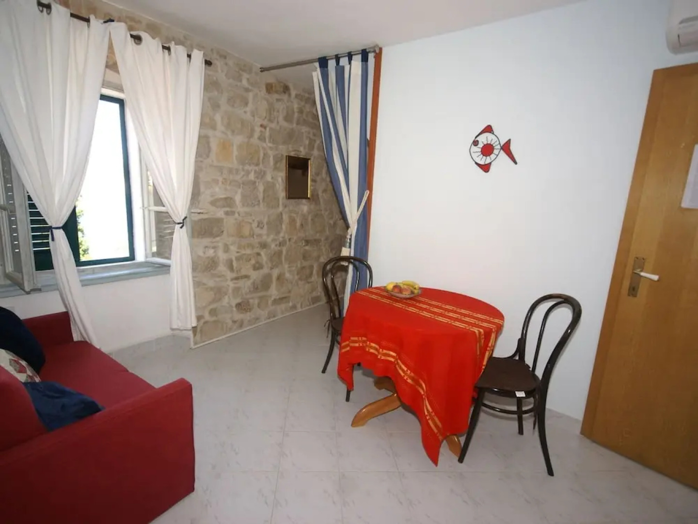 Coastal Apartment in Vis Near sea