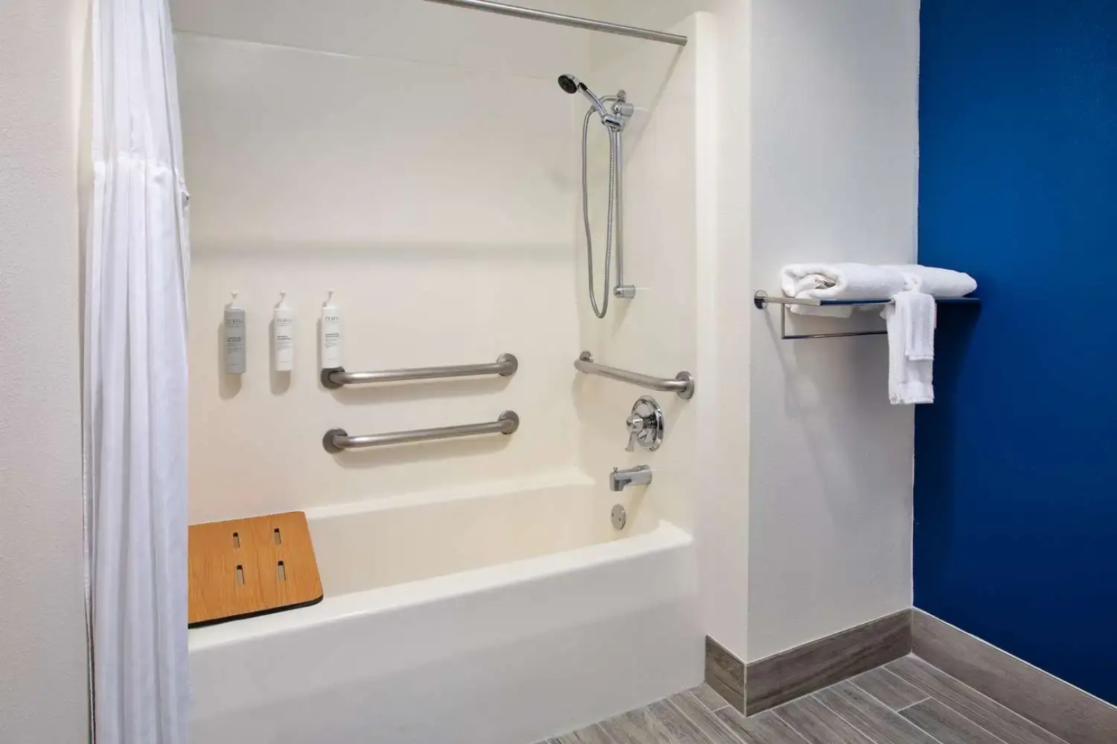 Spark By Hilton Walker Grand Rapids North