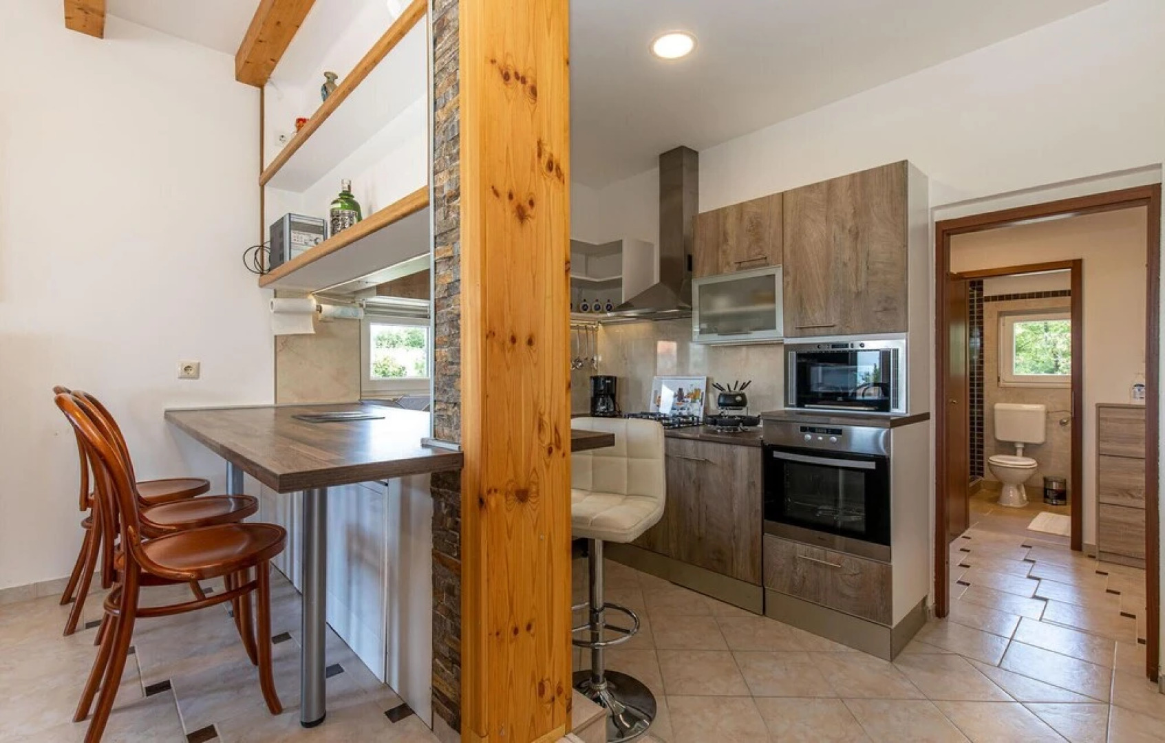 Stunning Home in Smrika With Wifi and 3 Bedrooms