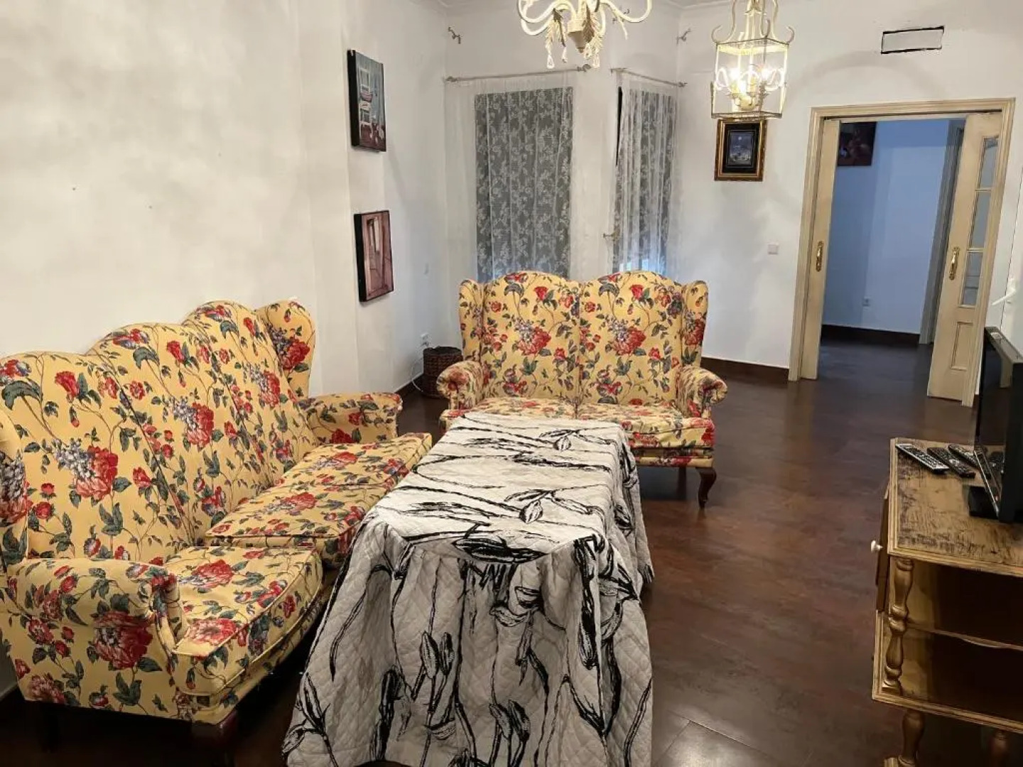 Apartamento en Pleno Centro De Marchena 3 dormitorios 3 baños privados