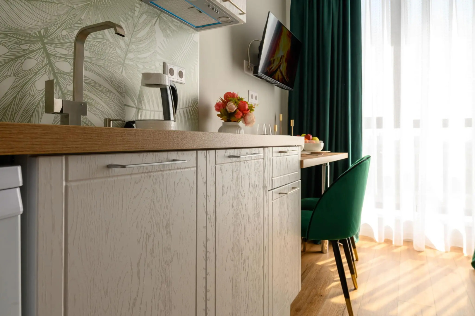 MOKO Apartments (МОКО Апартментс) на Берёзовой аллее