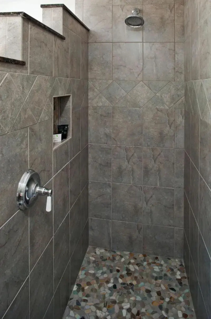 1802 House Bed and Breakfast