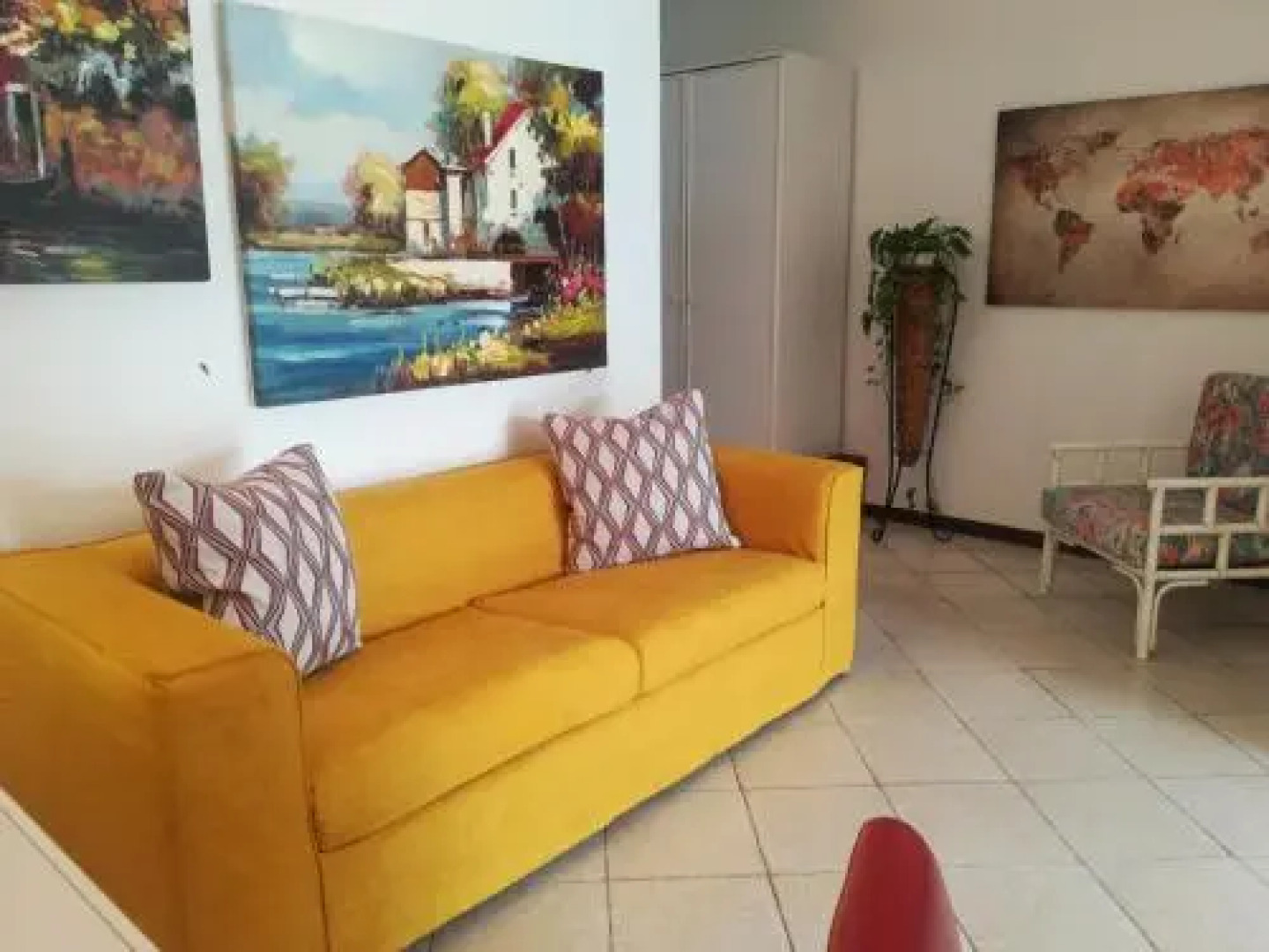 Villetta su canale navigabile