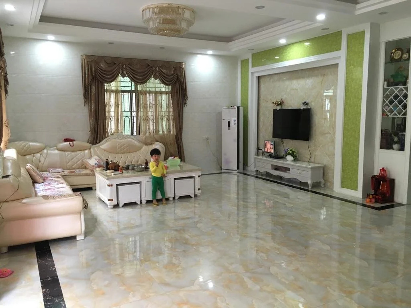 Shuangyuewan Happy Inn