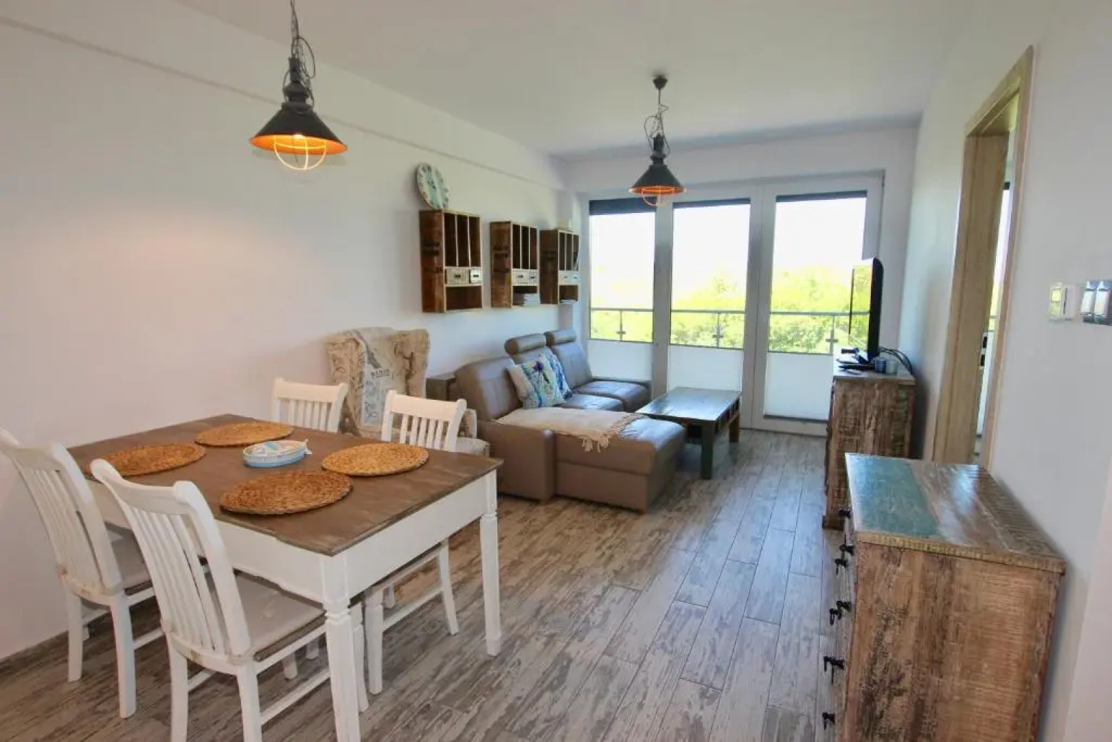 Apartamenty Amon z widokiem na morze