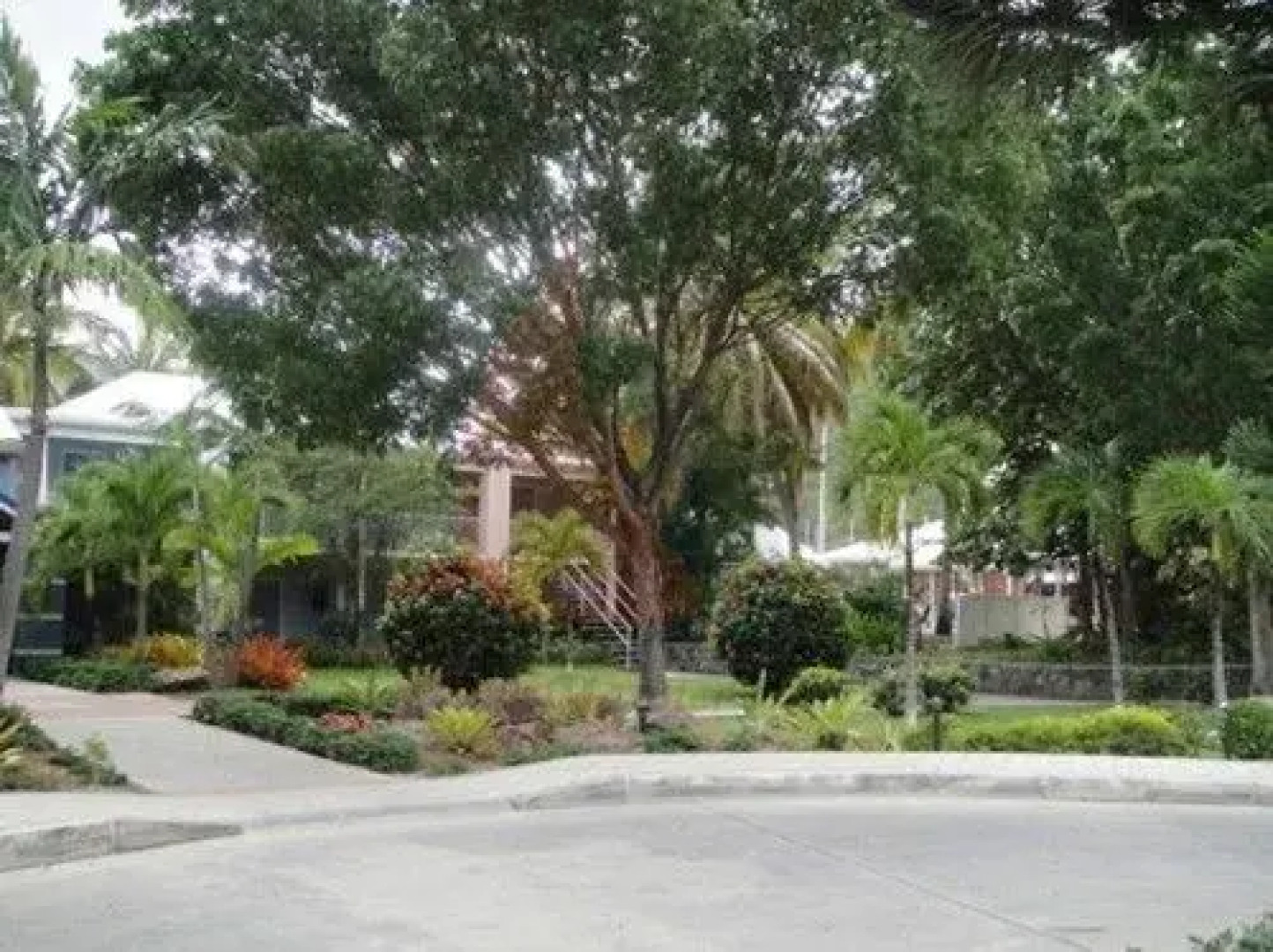 The Mariner Inn Hotel