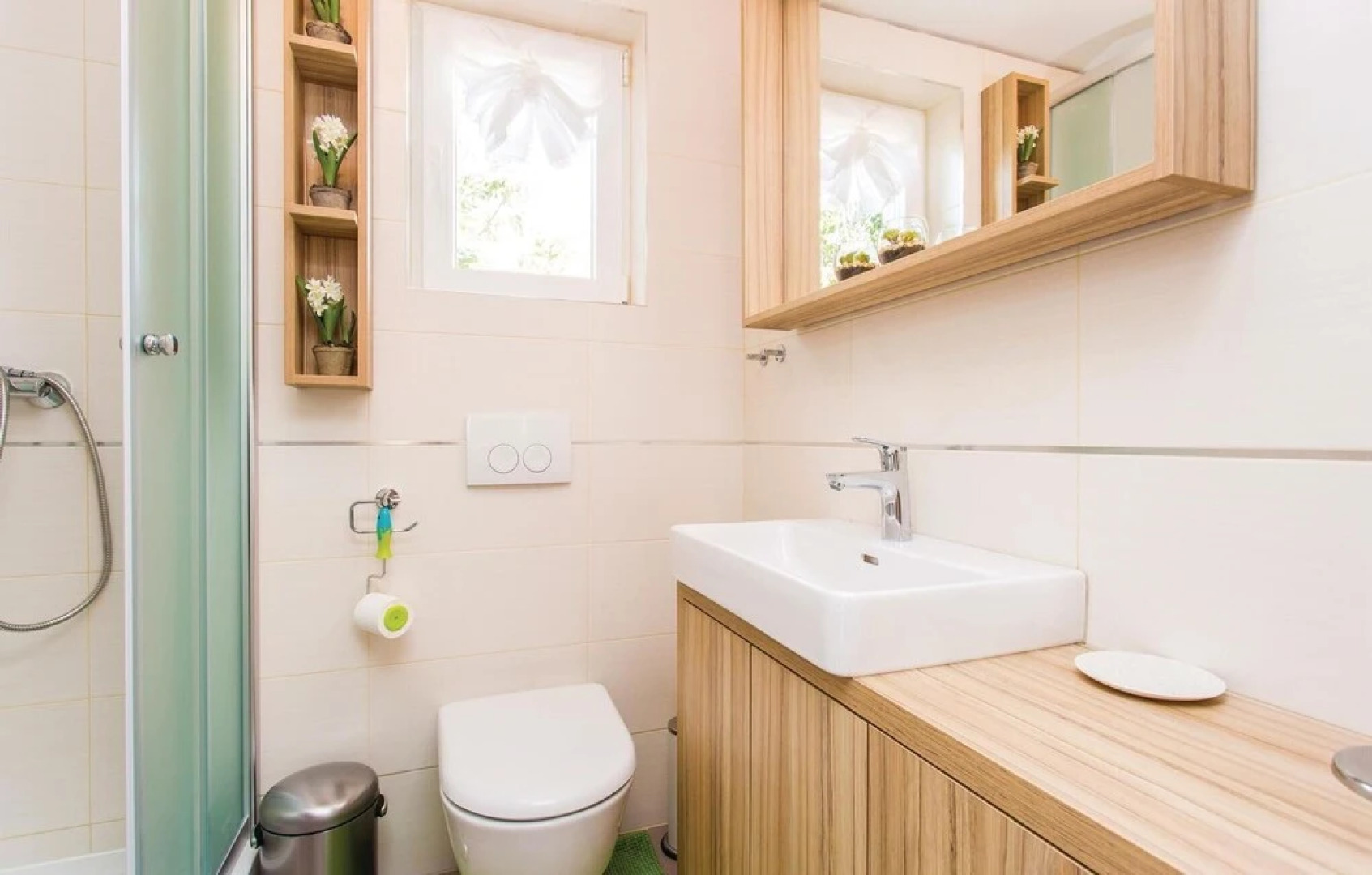 Beautiful Home in Klimno With Wifi and 2 Bedrooms