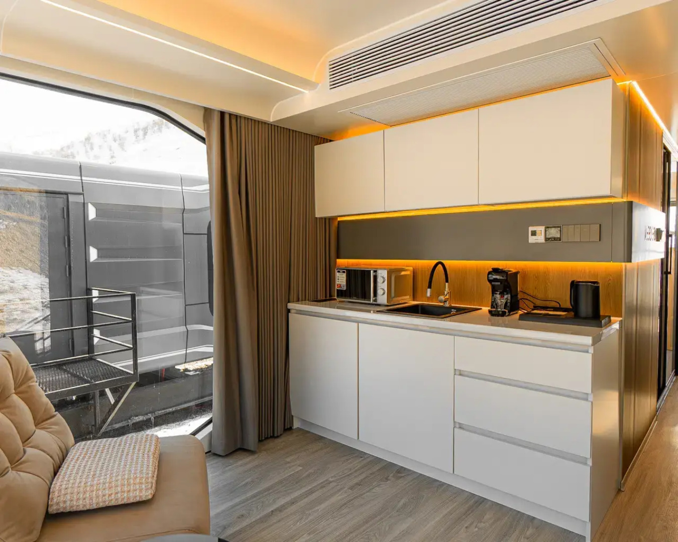 Astro Base (Астро Бейс)