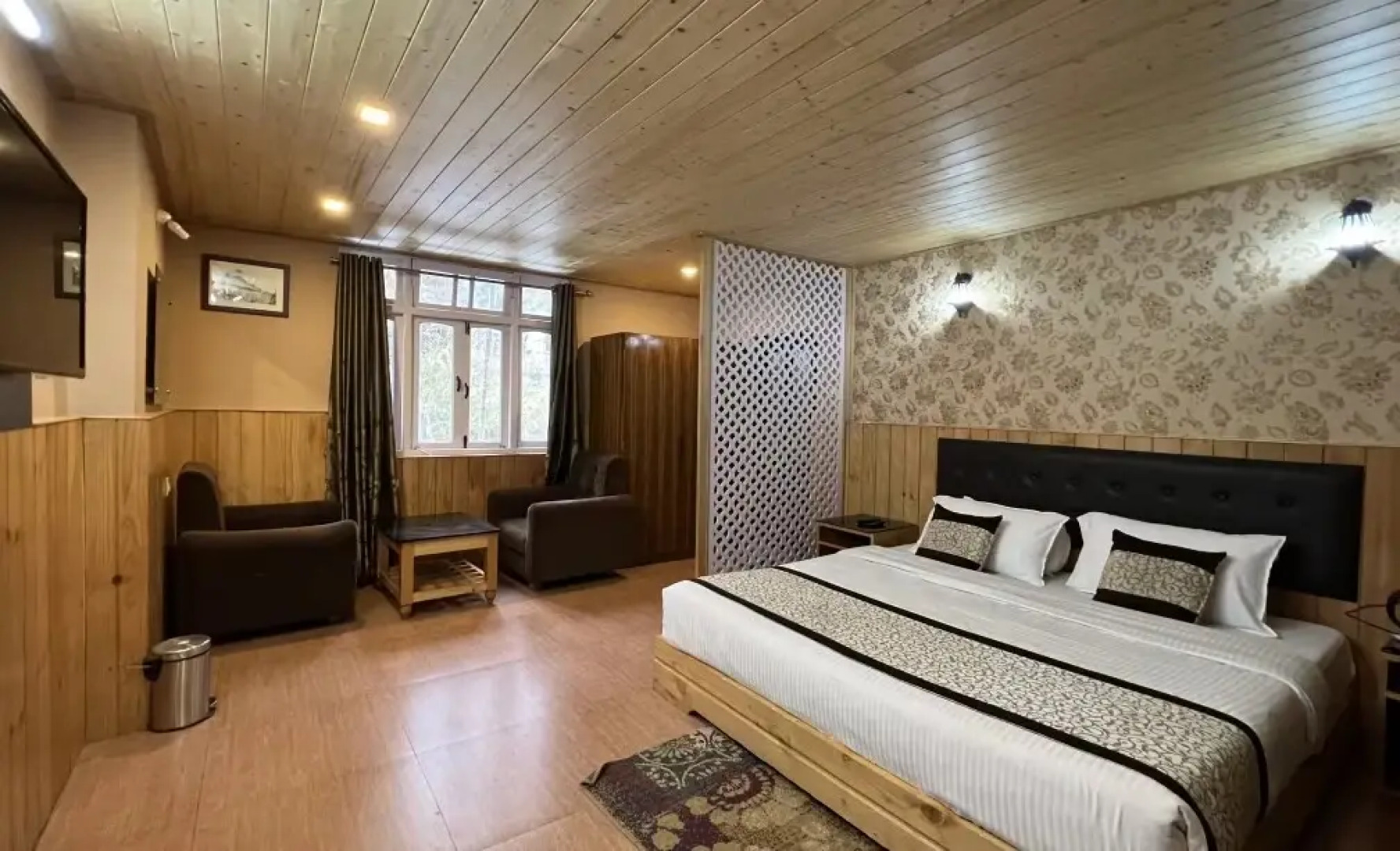 Etho Metho Hotel By Rightclique