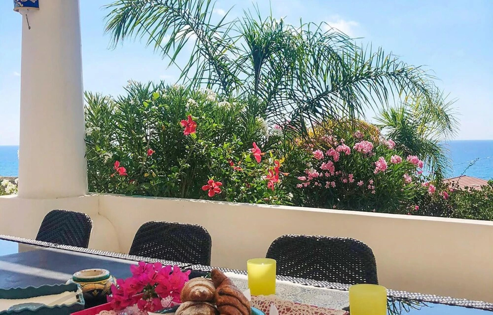 Beautiful Home in Brancaleone With Wifi and 5 Bedrooms