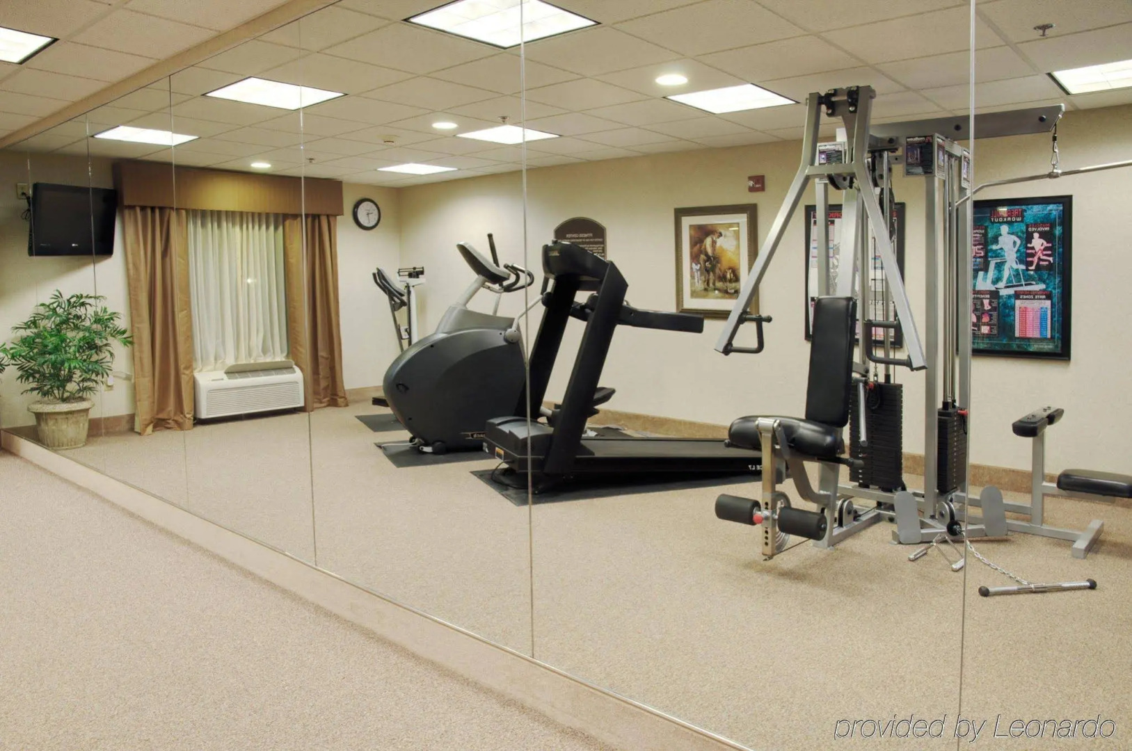 Holiday Inn Express & Suites Center by IHG