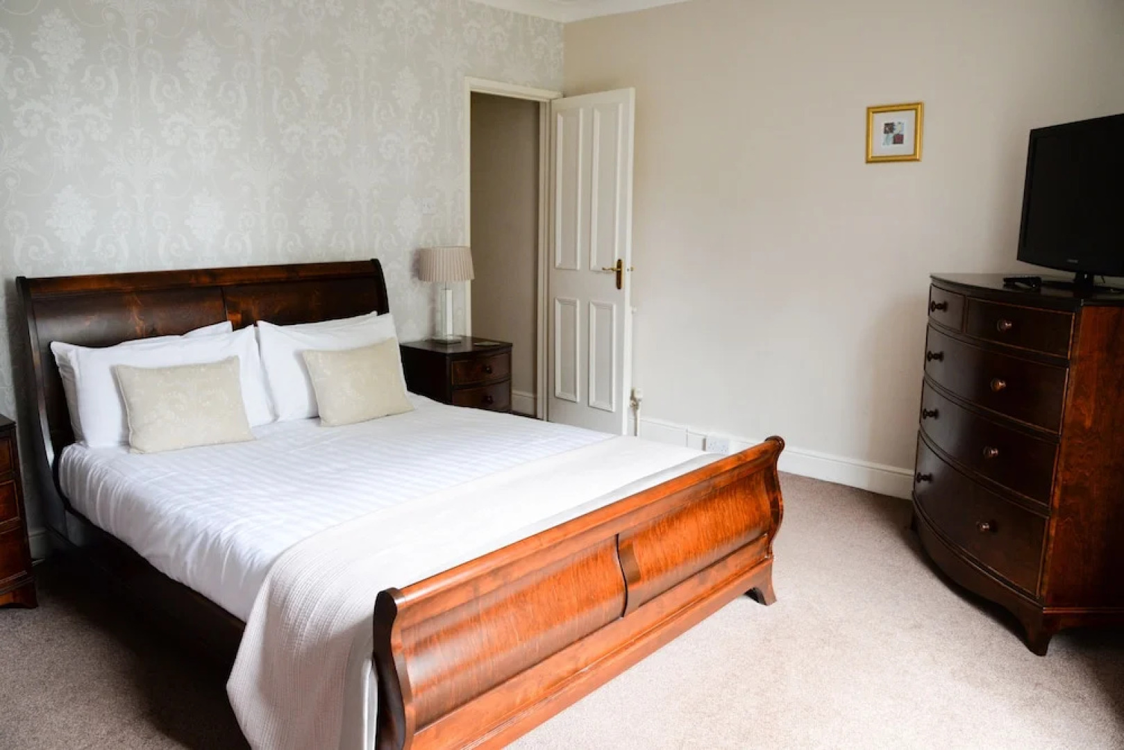 Scarborough Hill Country Inn