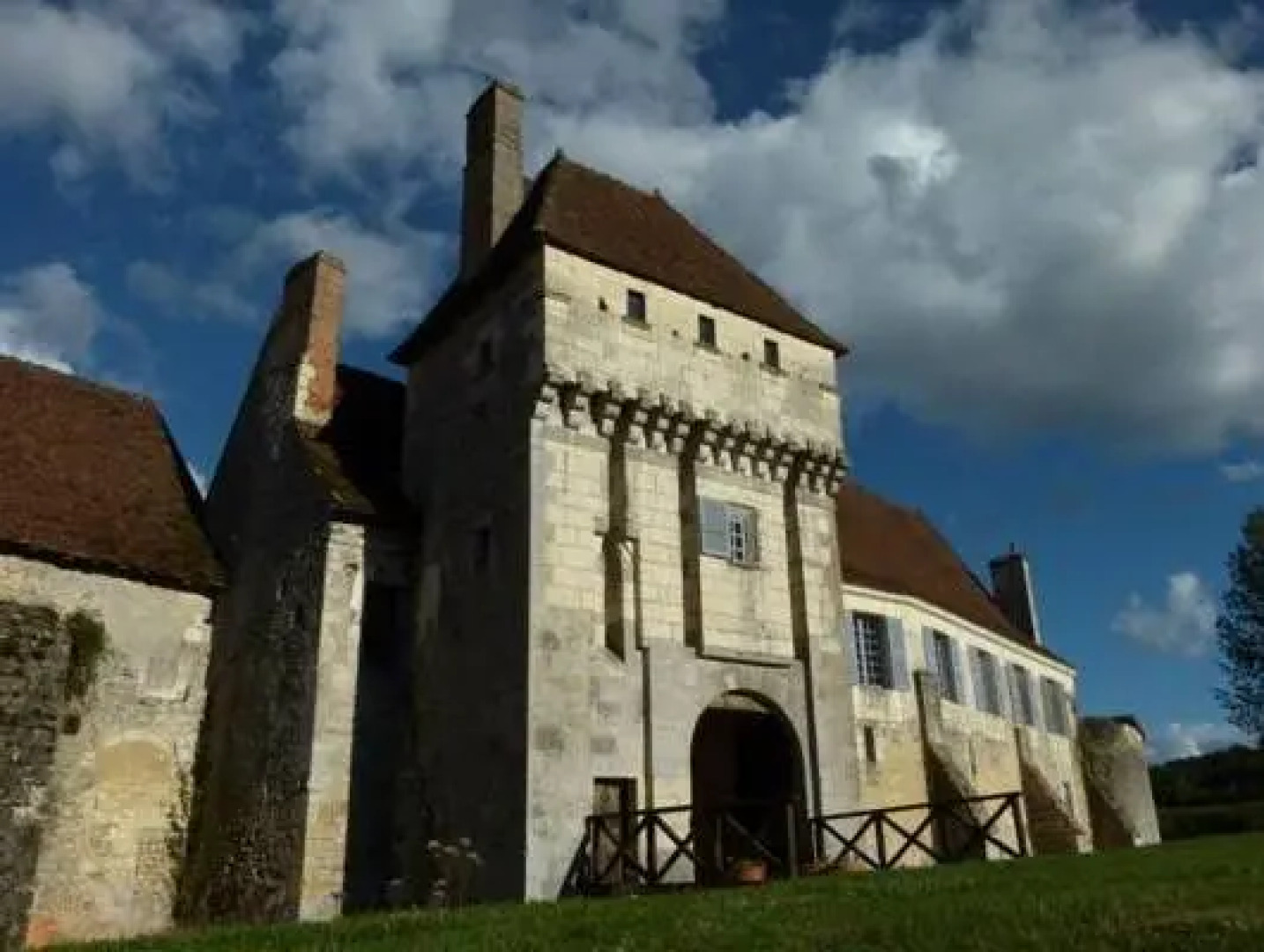 Chateau monastere de la Corroirie