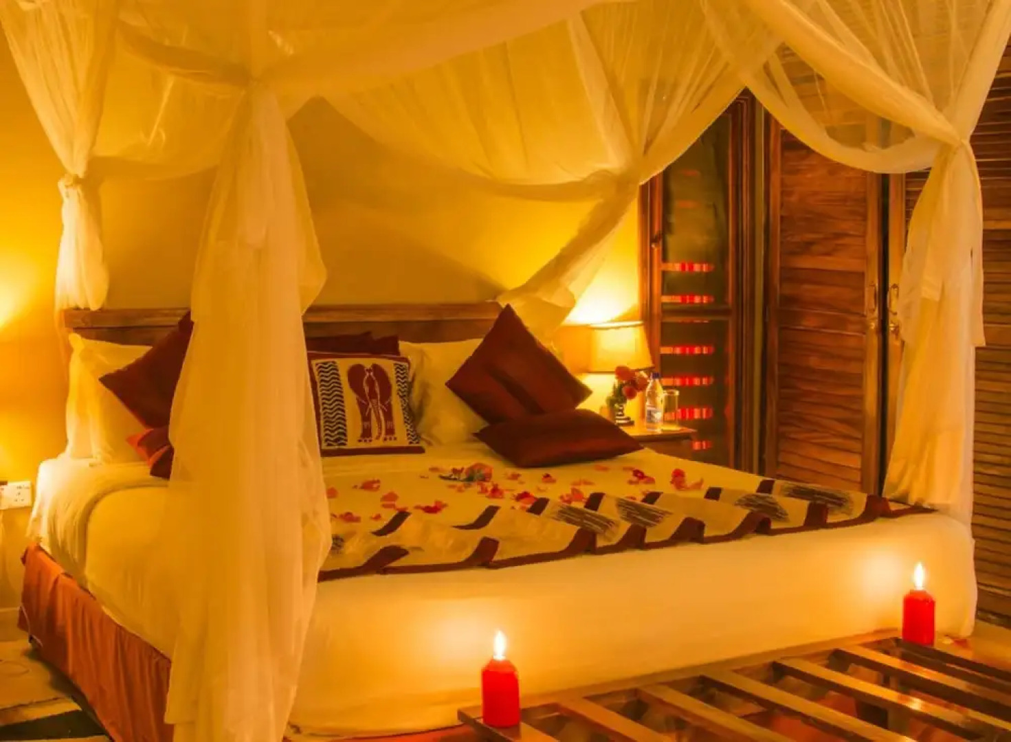 Ihamba Lakeside Safari Lodge