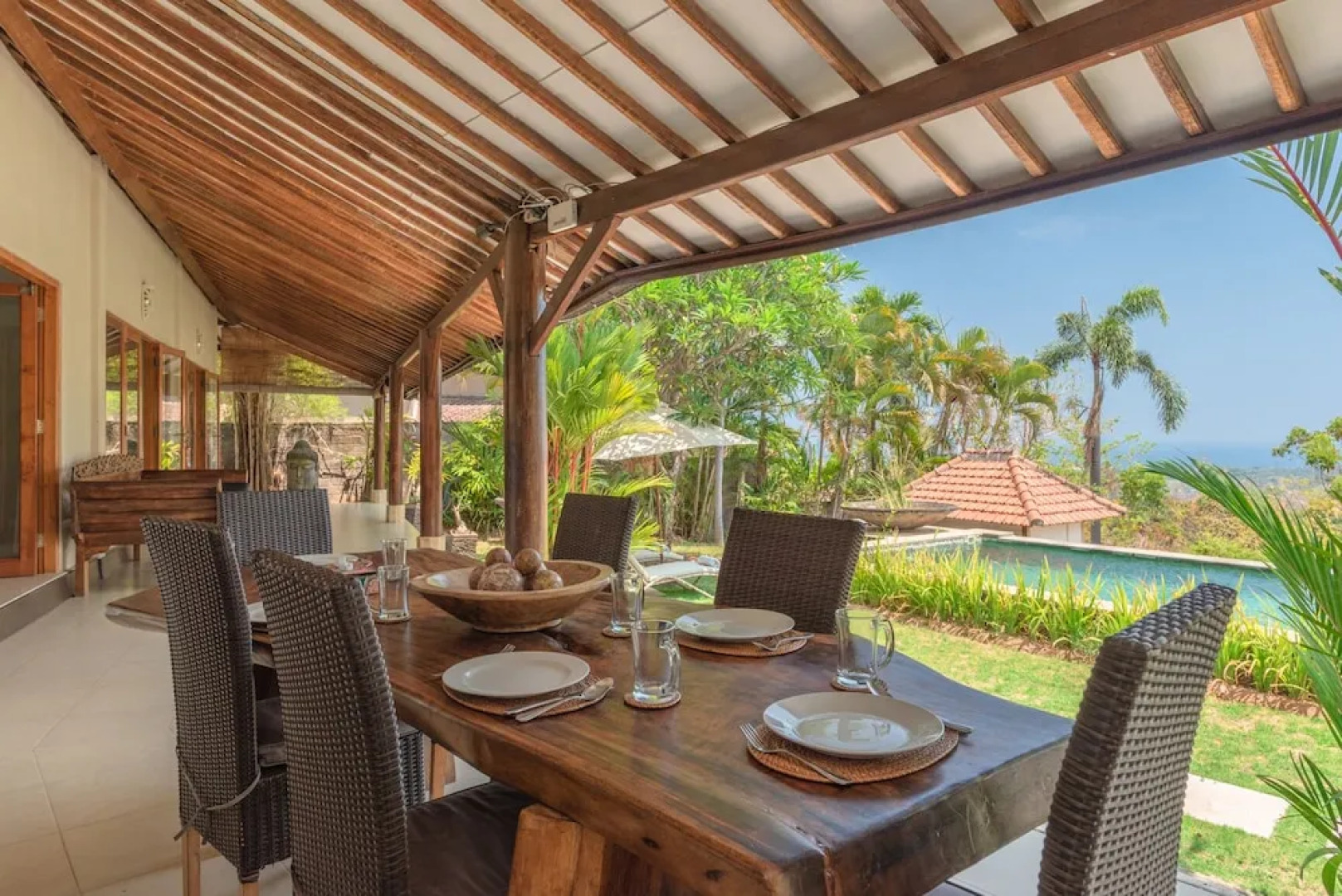 Villa Lotus Kayuputih