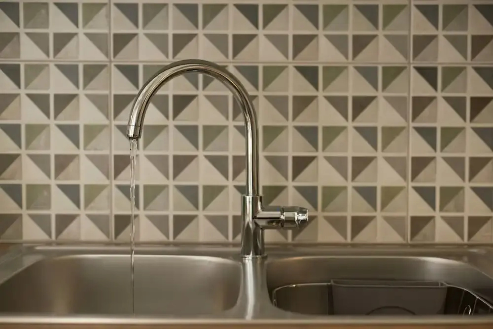 Ellie s Home in Moschato