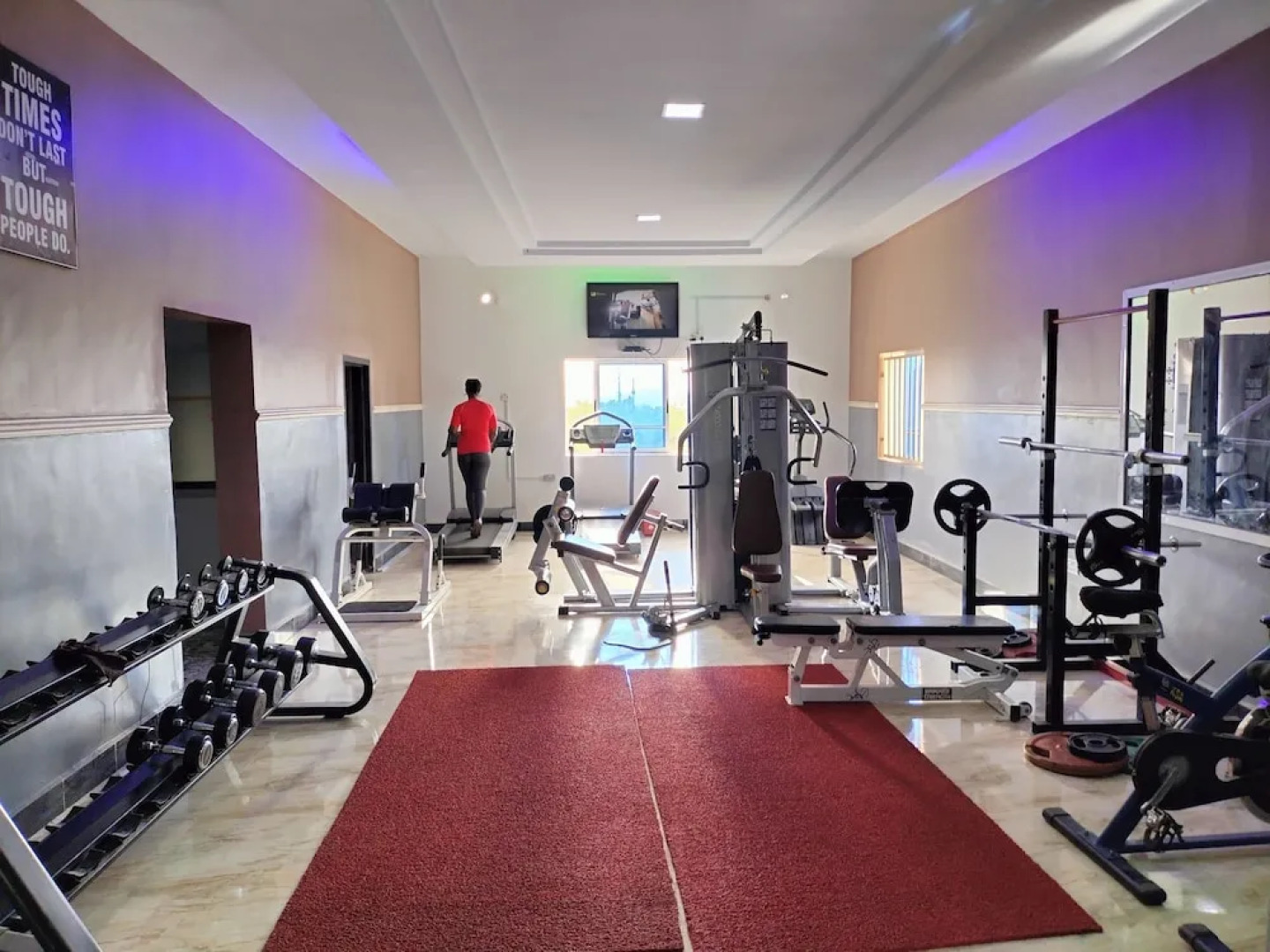 Steffan Hotel and Suites