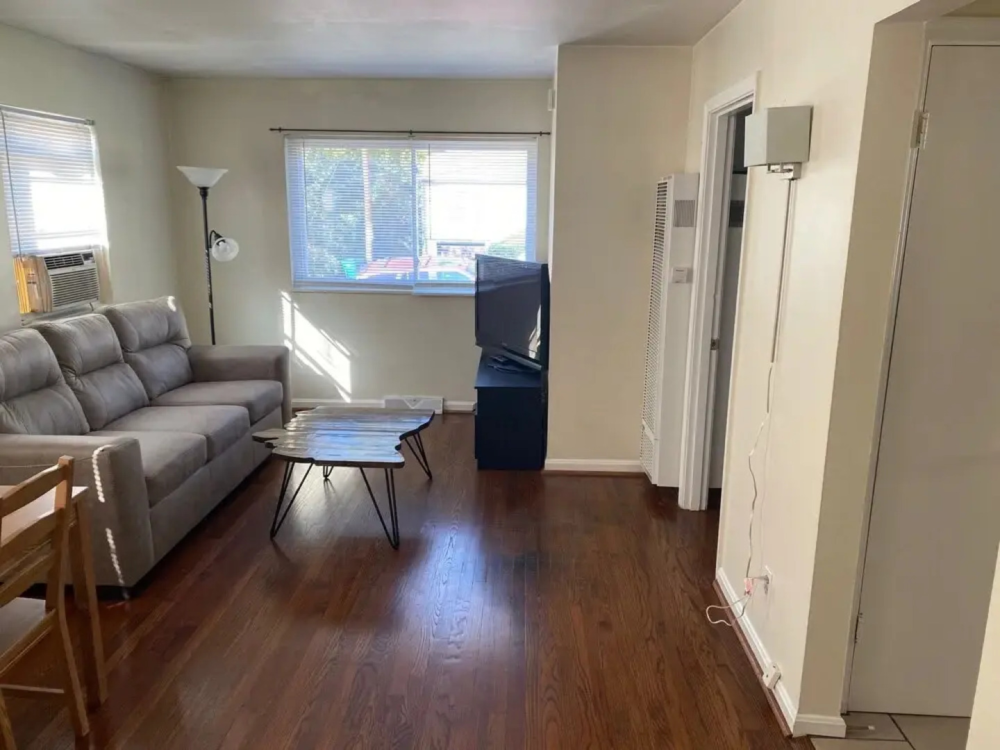 Cozy, Roomy 1 Bedroom Home in Cincinnati