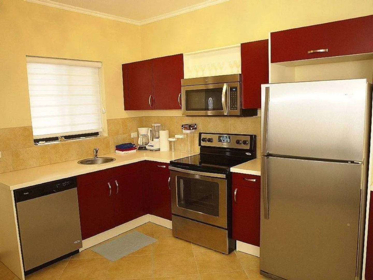 Gold Coast Luxurious and Stylish Condo