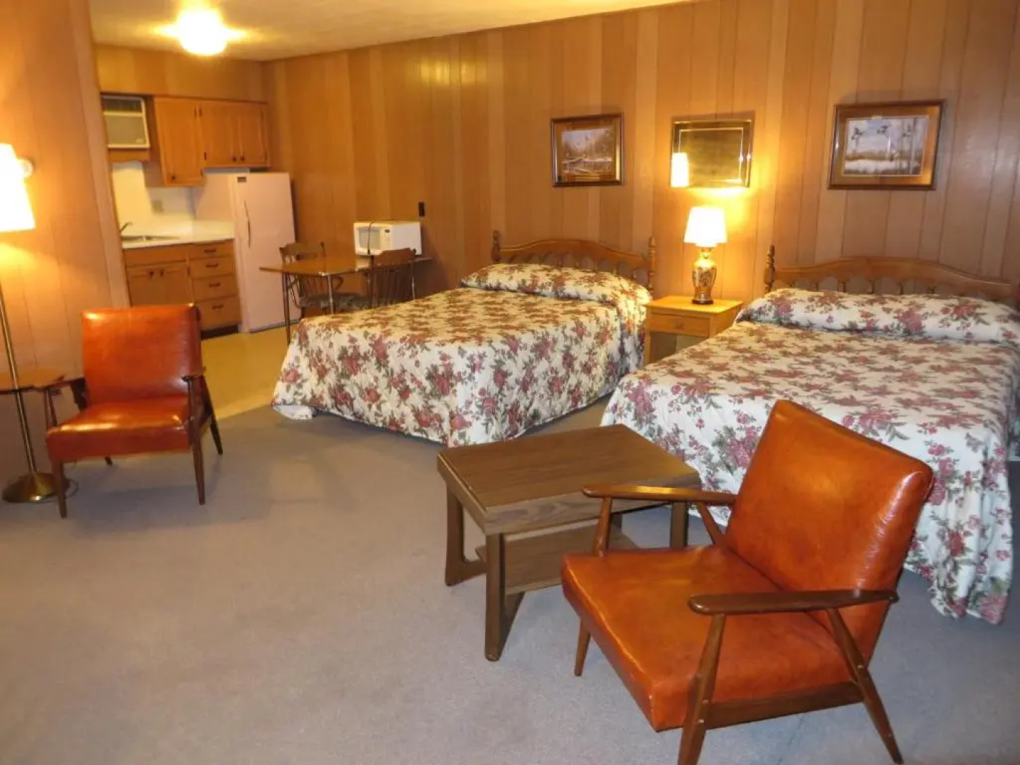 Travelers Inn