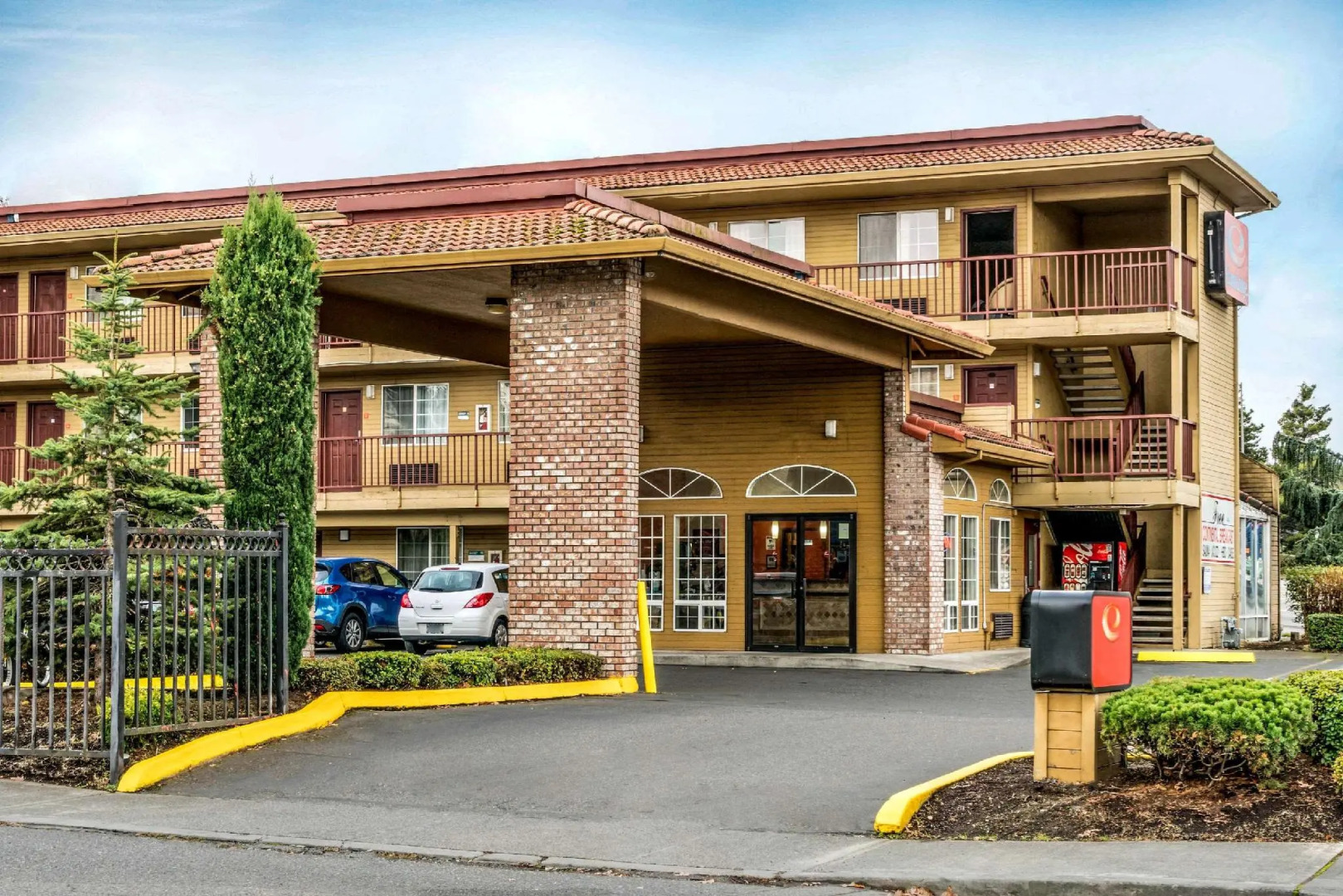 Econo Lodge Portland Airport