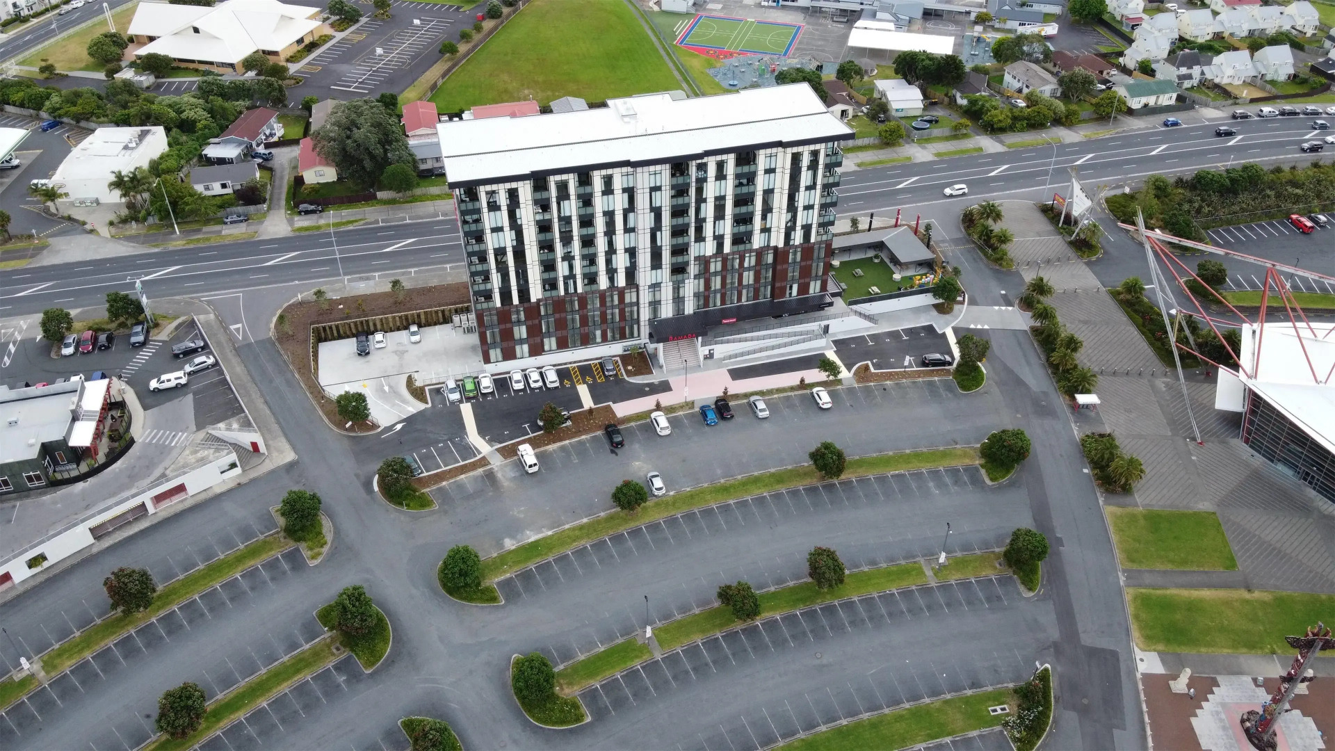 Ramada Suites by Wyndham Auckland Manukau Pacific Centre