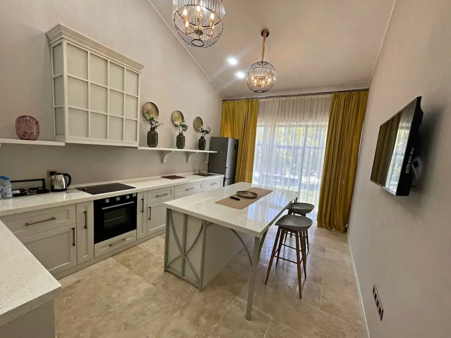 Arena Apartments & Villas Guba