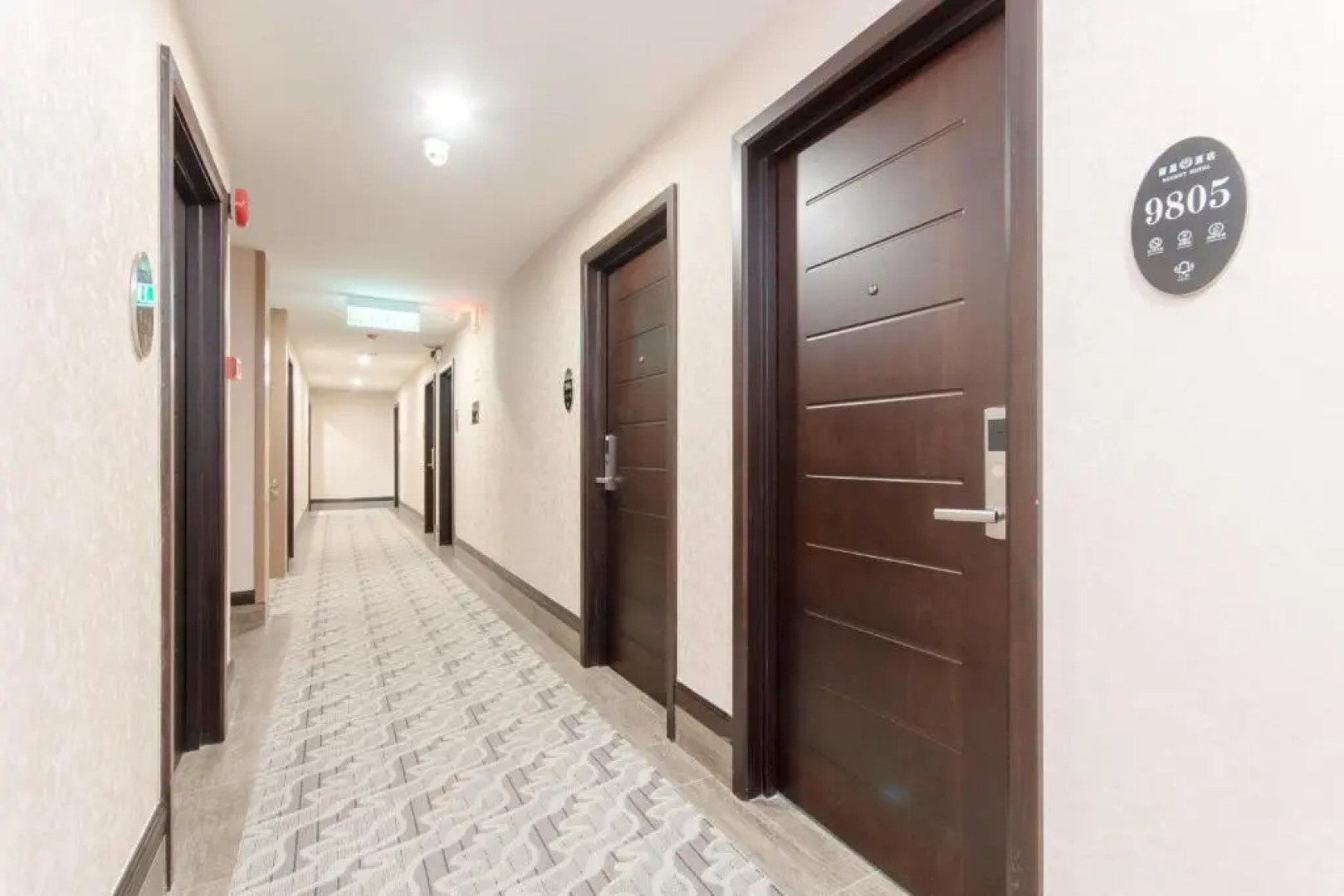 OYO 89375 Regent Hotel