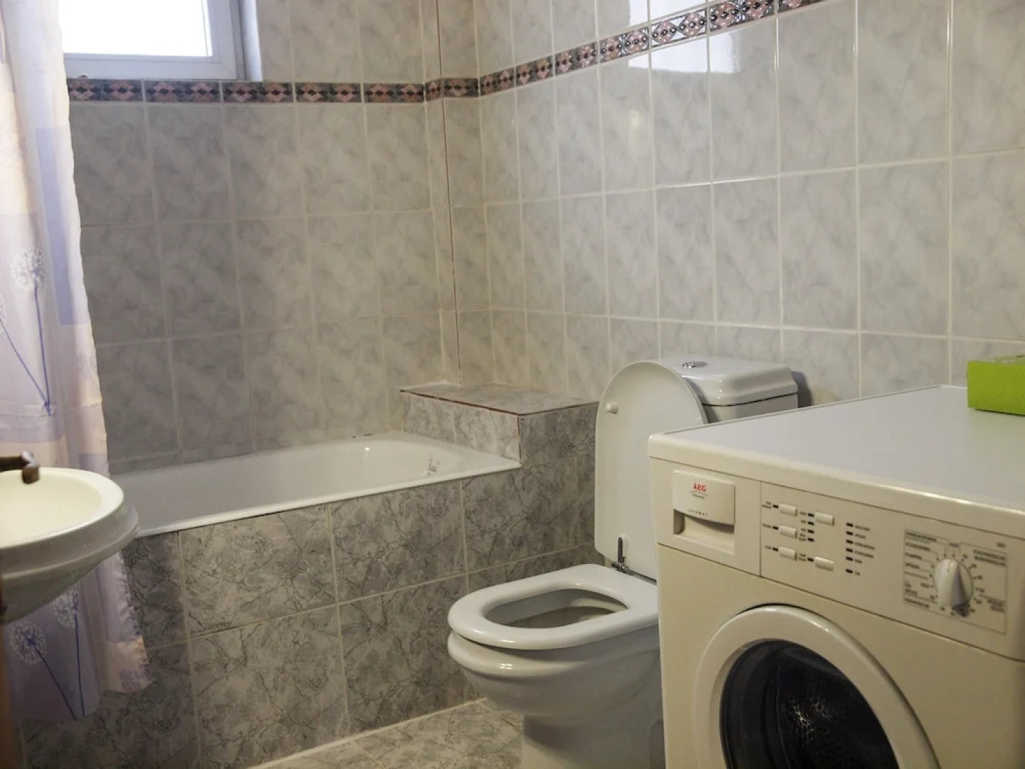 Charming Trikala Apartment With Garden & Central Heating