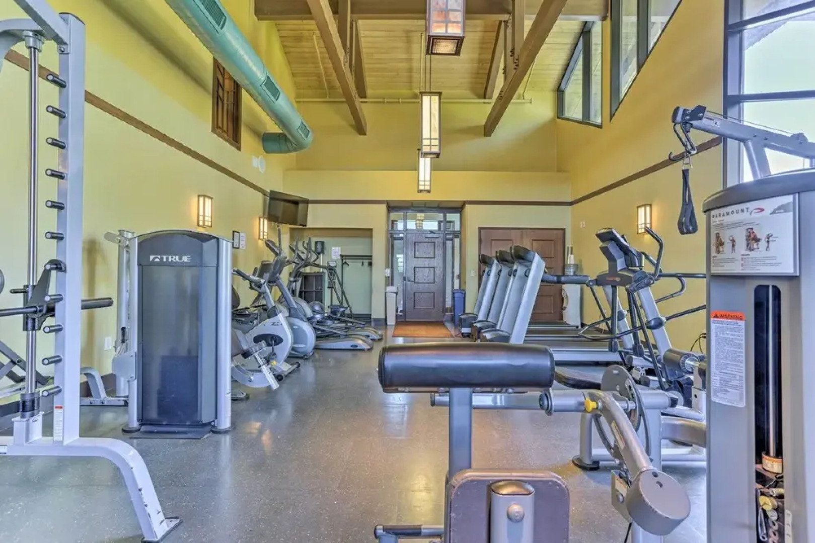 Pocono Lake House Near Skiing & Kalahari Resort!