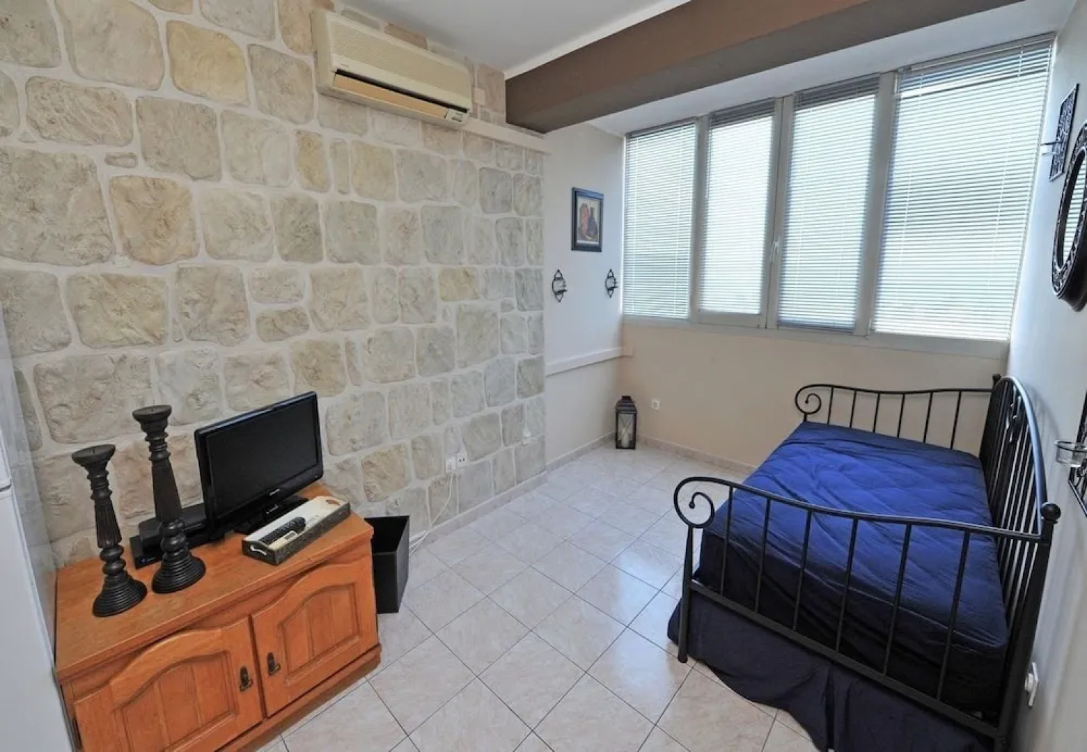 Sunset Apartment