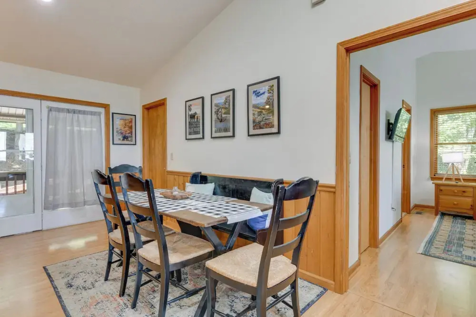 Pet-friendly Waynesville Retreat w/ Hot Tub!