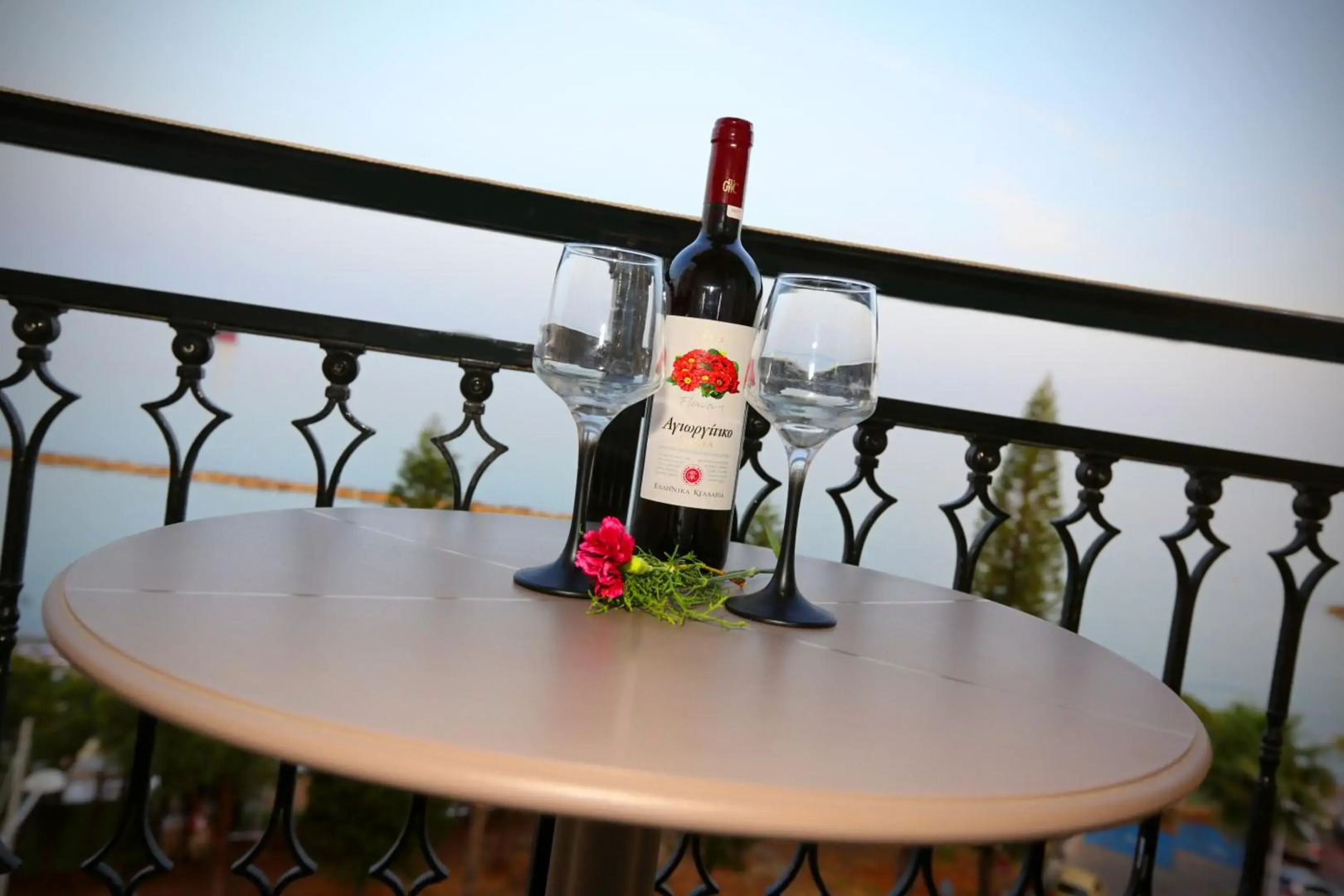 Pier Beach Hotel Apartments