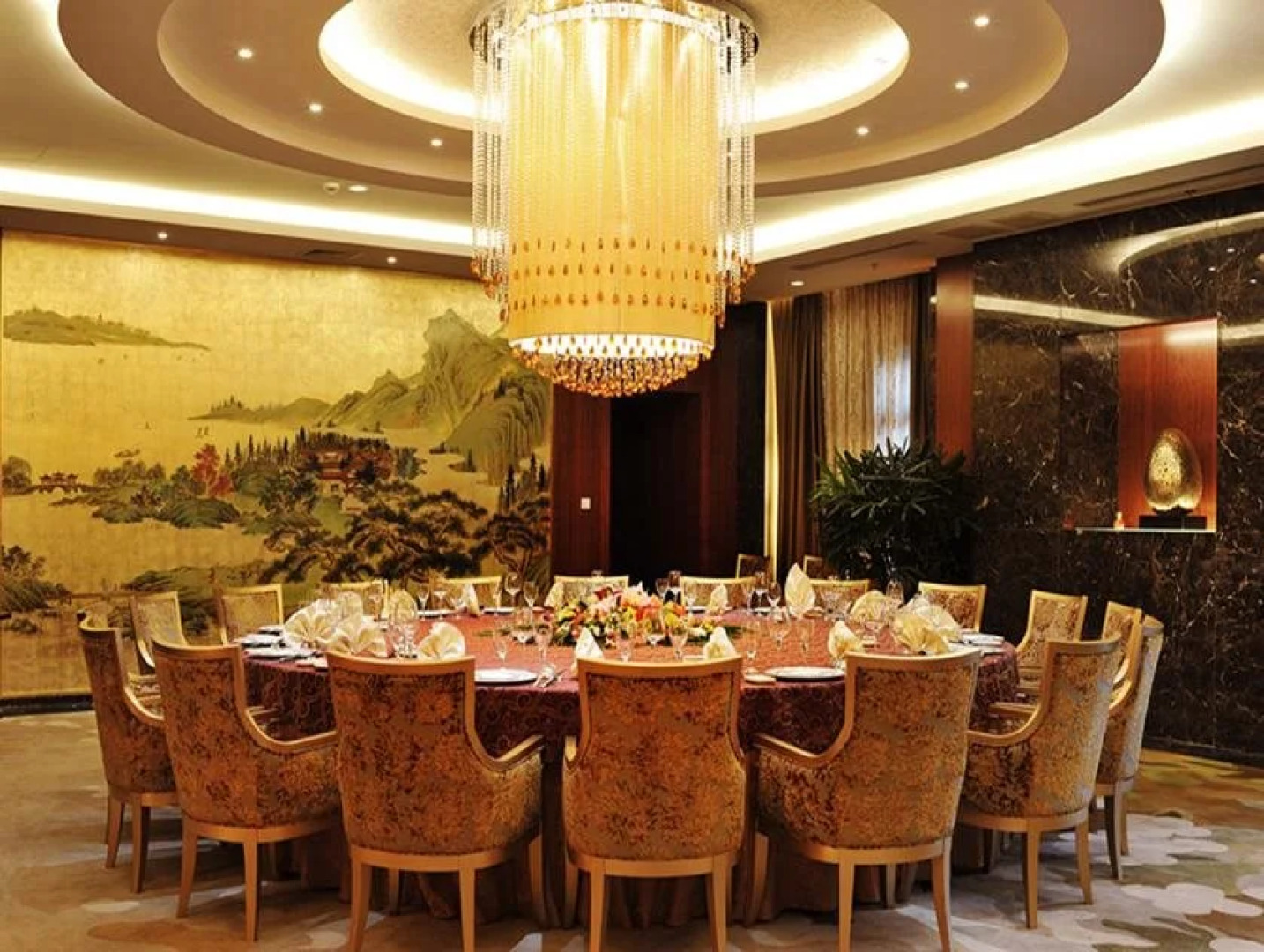 Hentique Huijin Resort Hotel