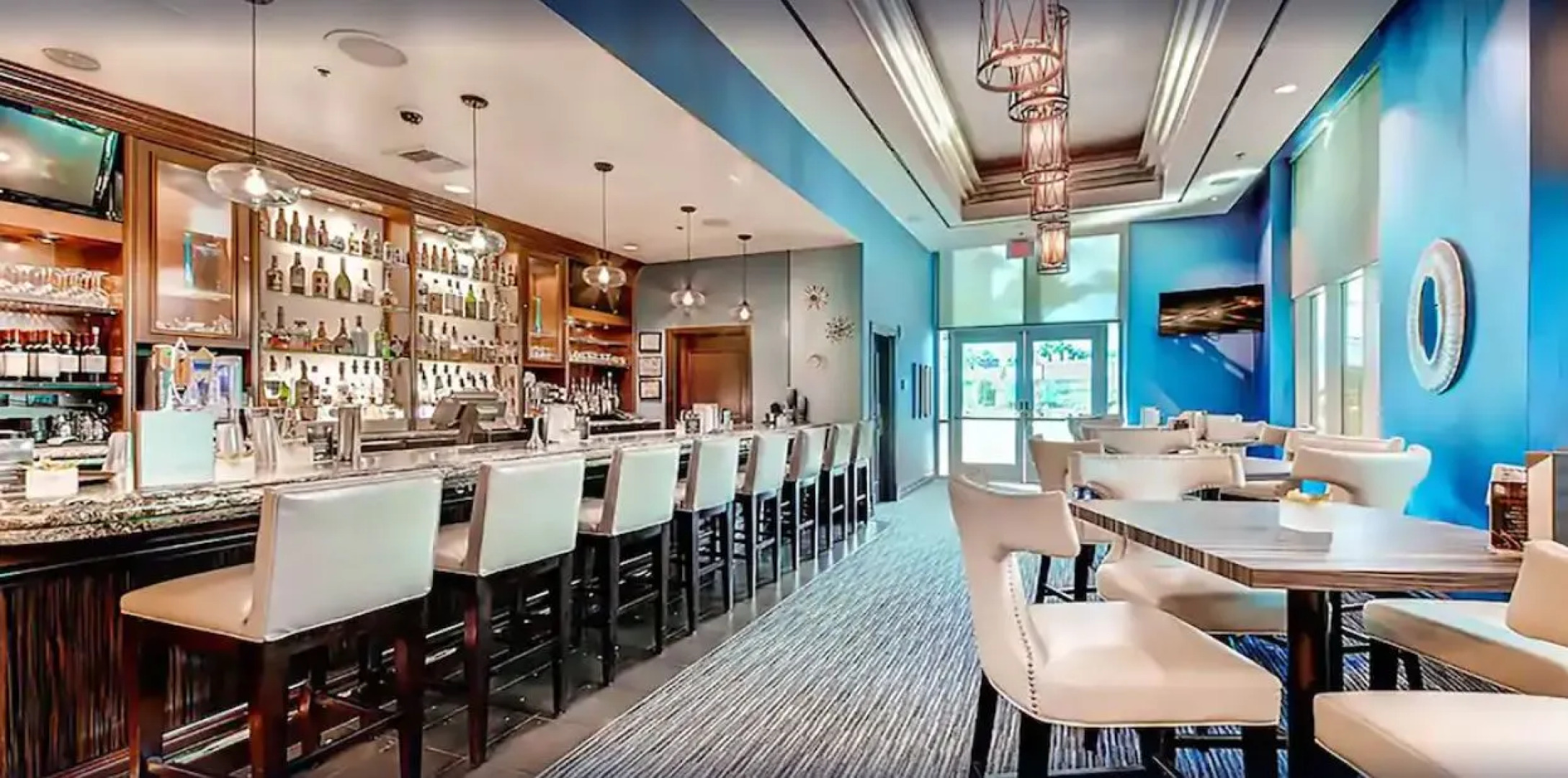 Signature Suites Collection