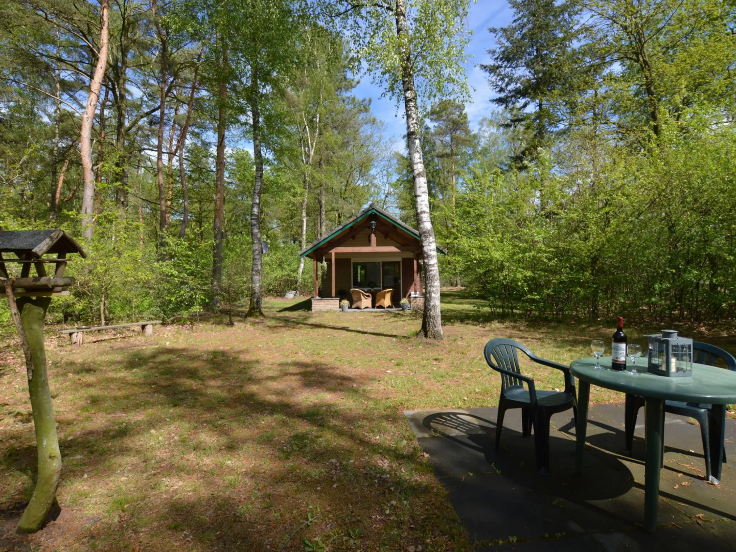 Romantic Forest Retreat With Sauna