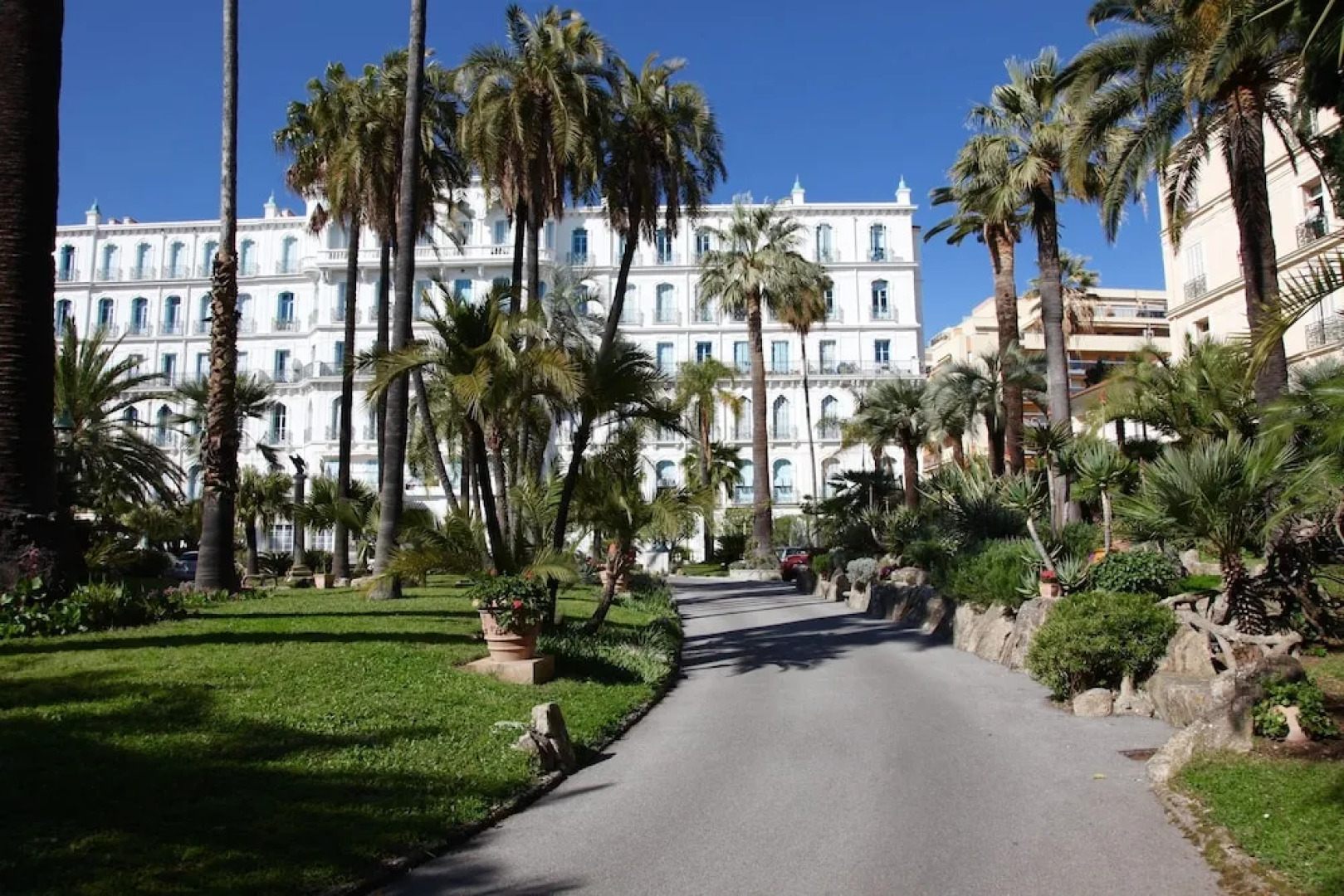 L'Orient Palace 2 Apartment