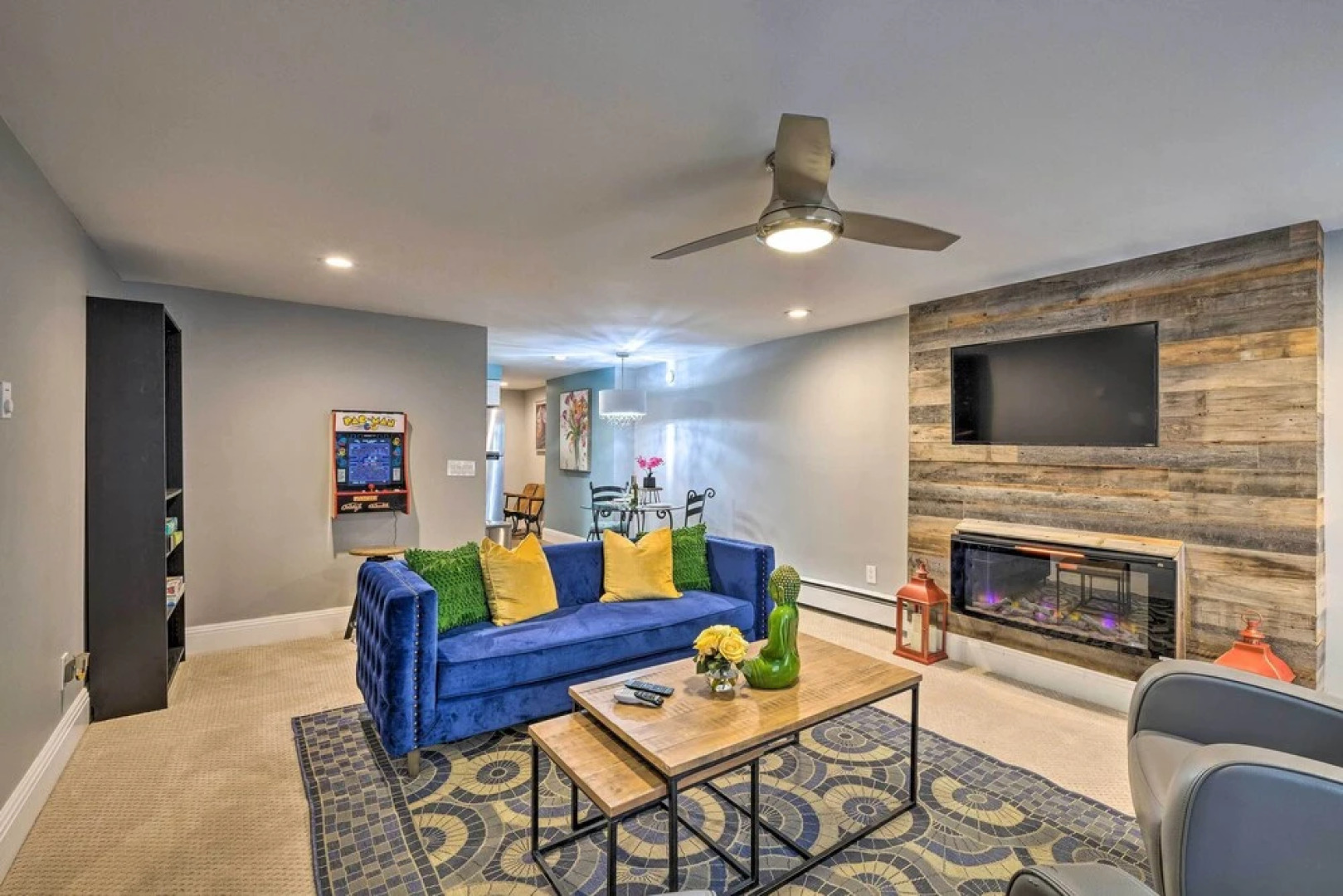 Charming Apt W/patio: Walk to Downtown Albany