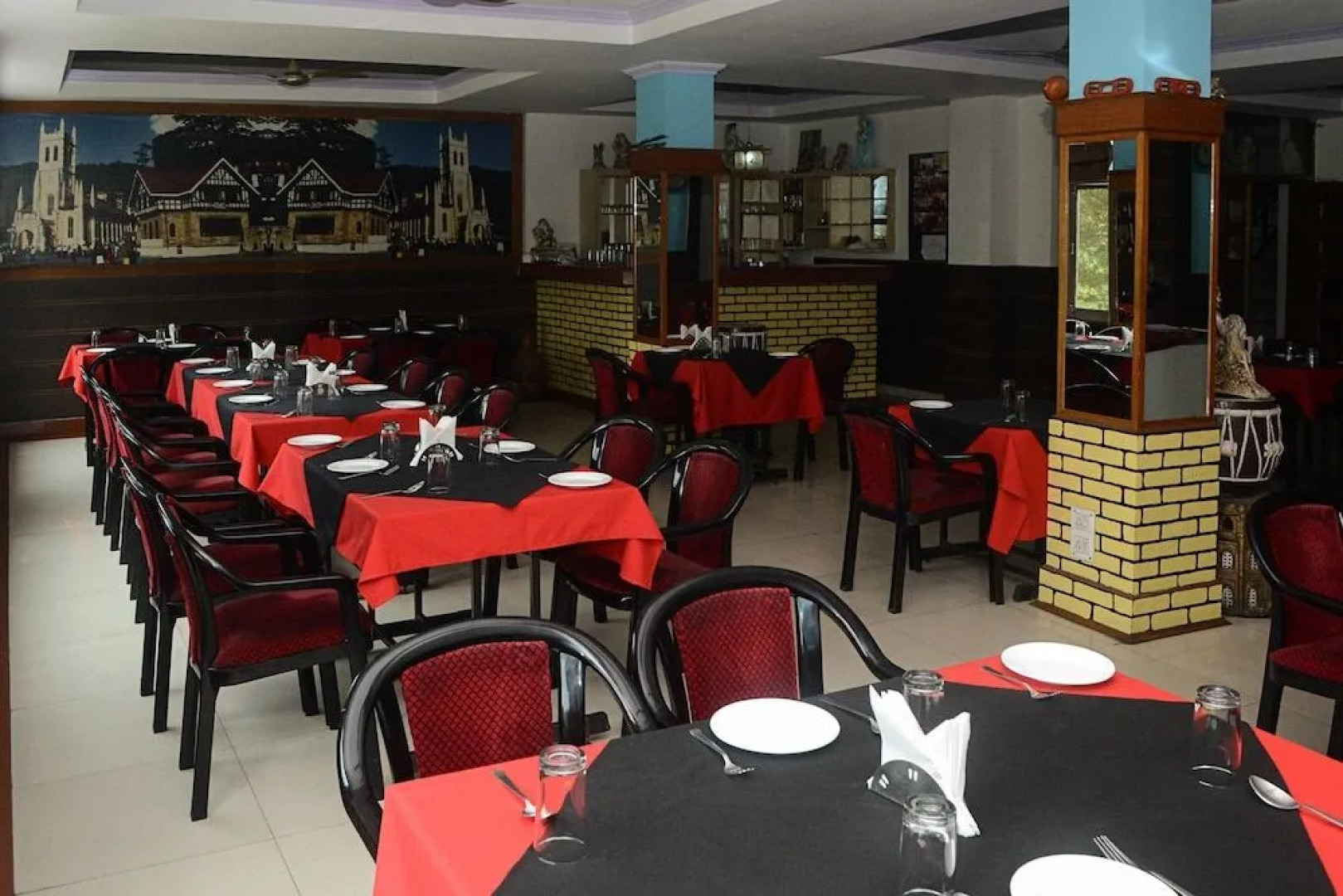 OYO 22122 Hotel Falcon Crest