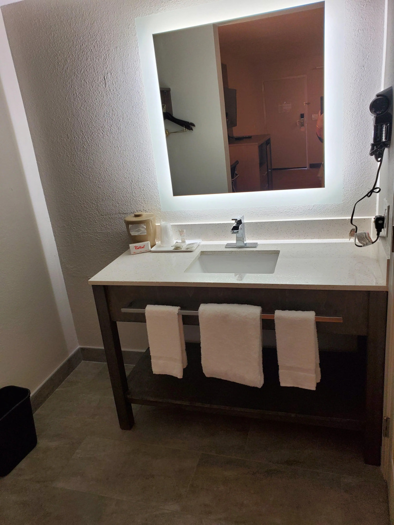 Red Roof PLUS+ Chula Vista