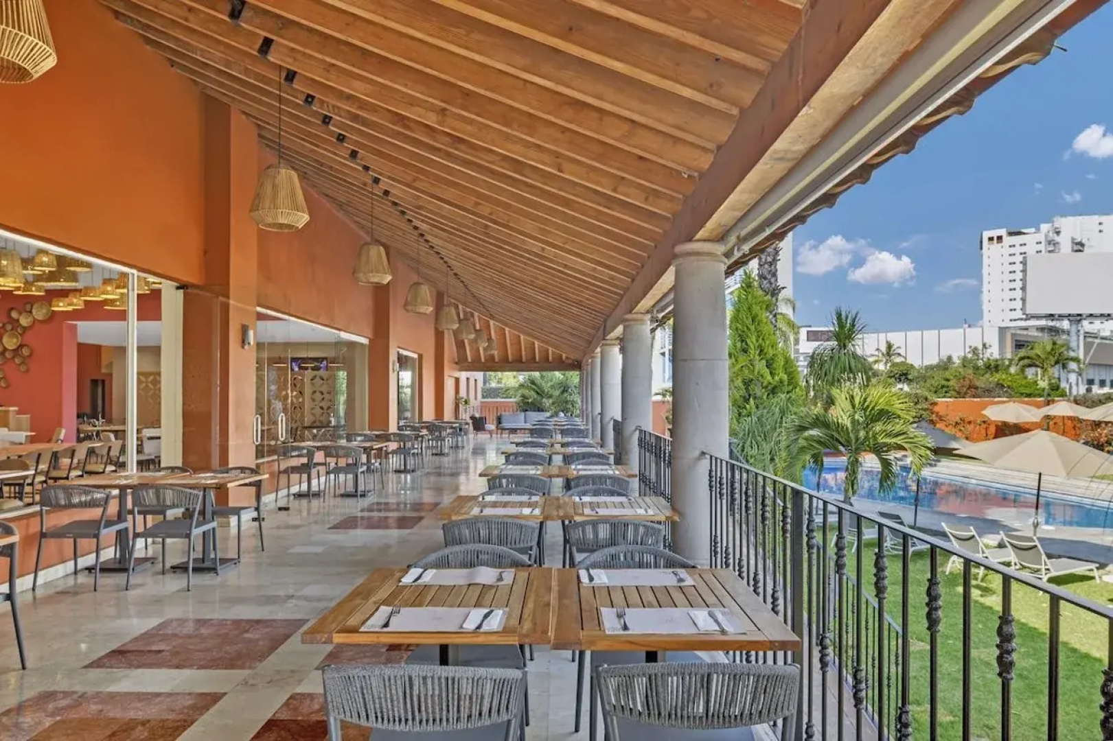 Fiesta Inn Cuernavaca
