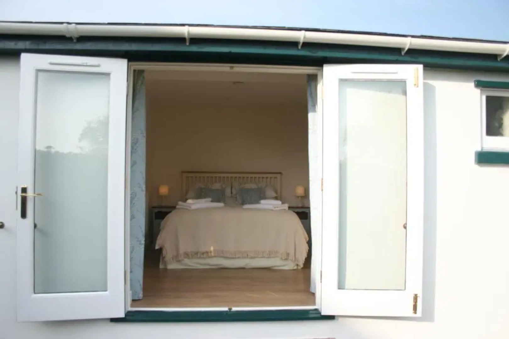 Newly Converted Self Contained Annex With Garden